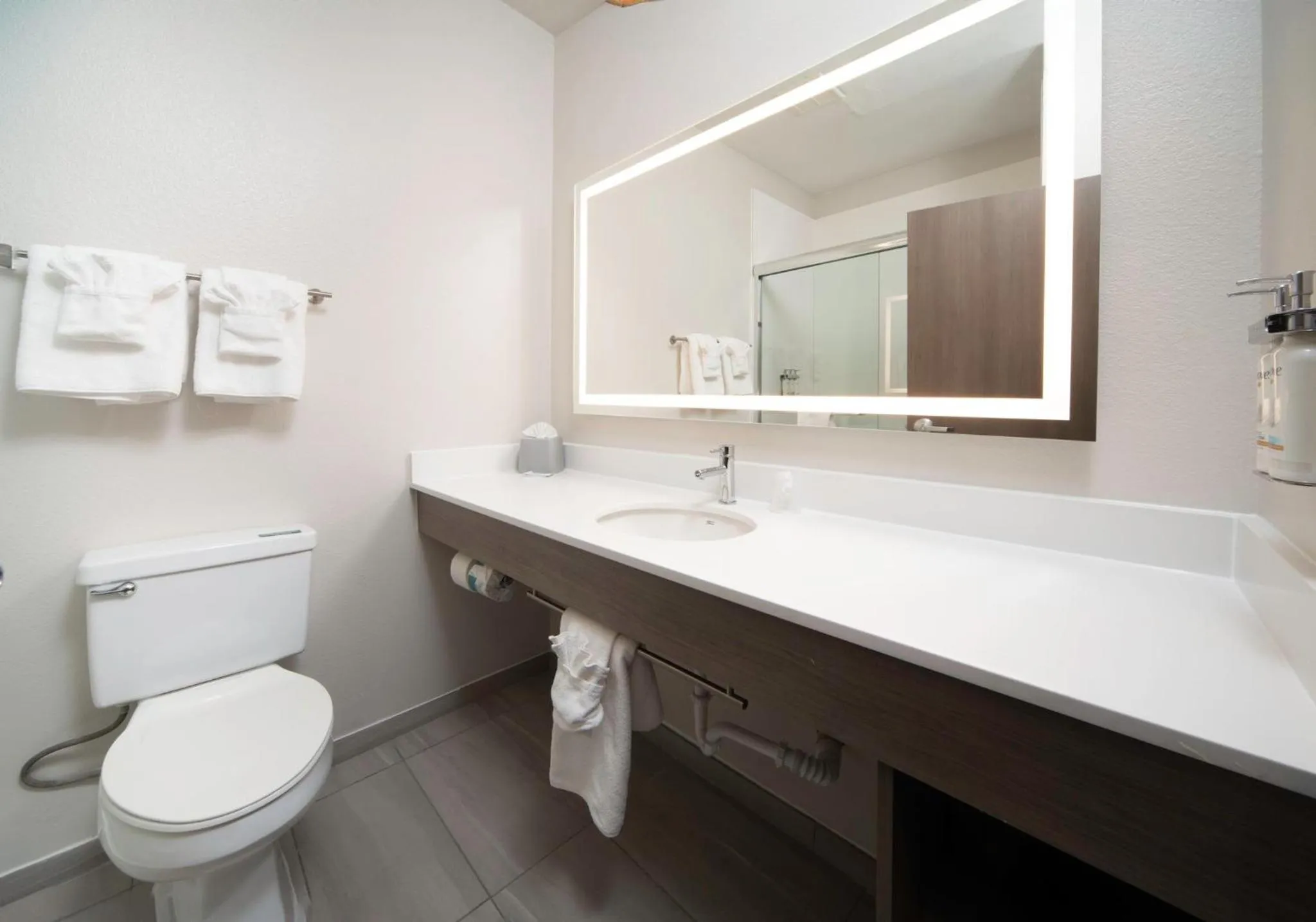 Photo of the whole room in Holiday Inn Express - Canyon by IHG