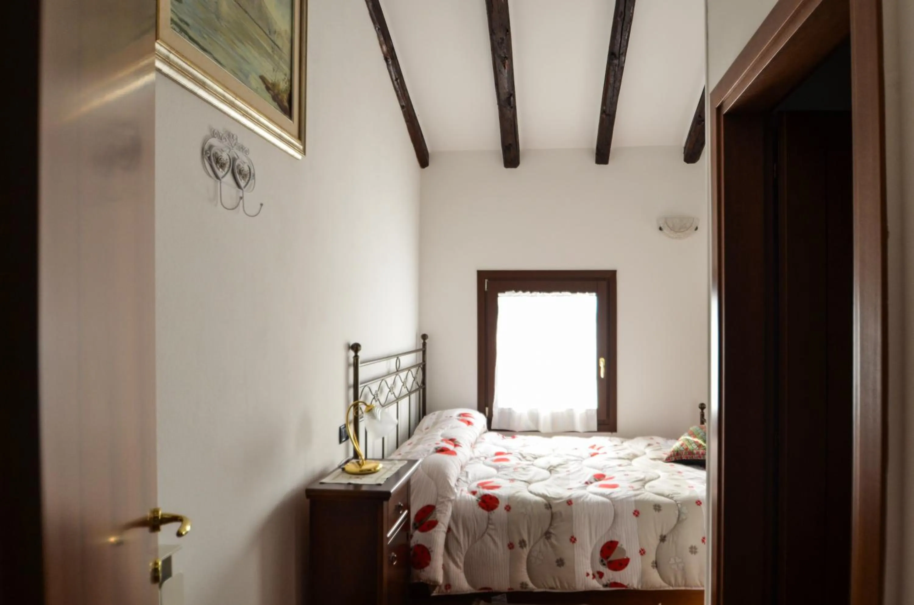 Bed in Chiaro di Luna