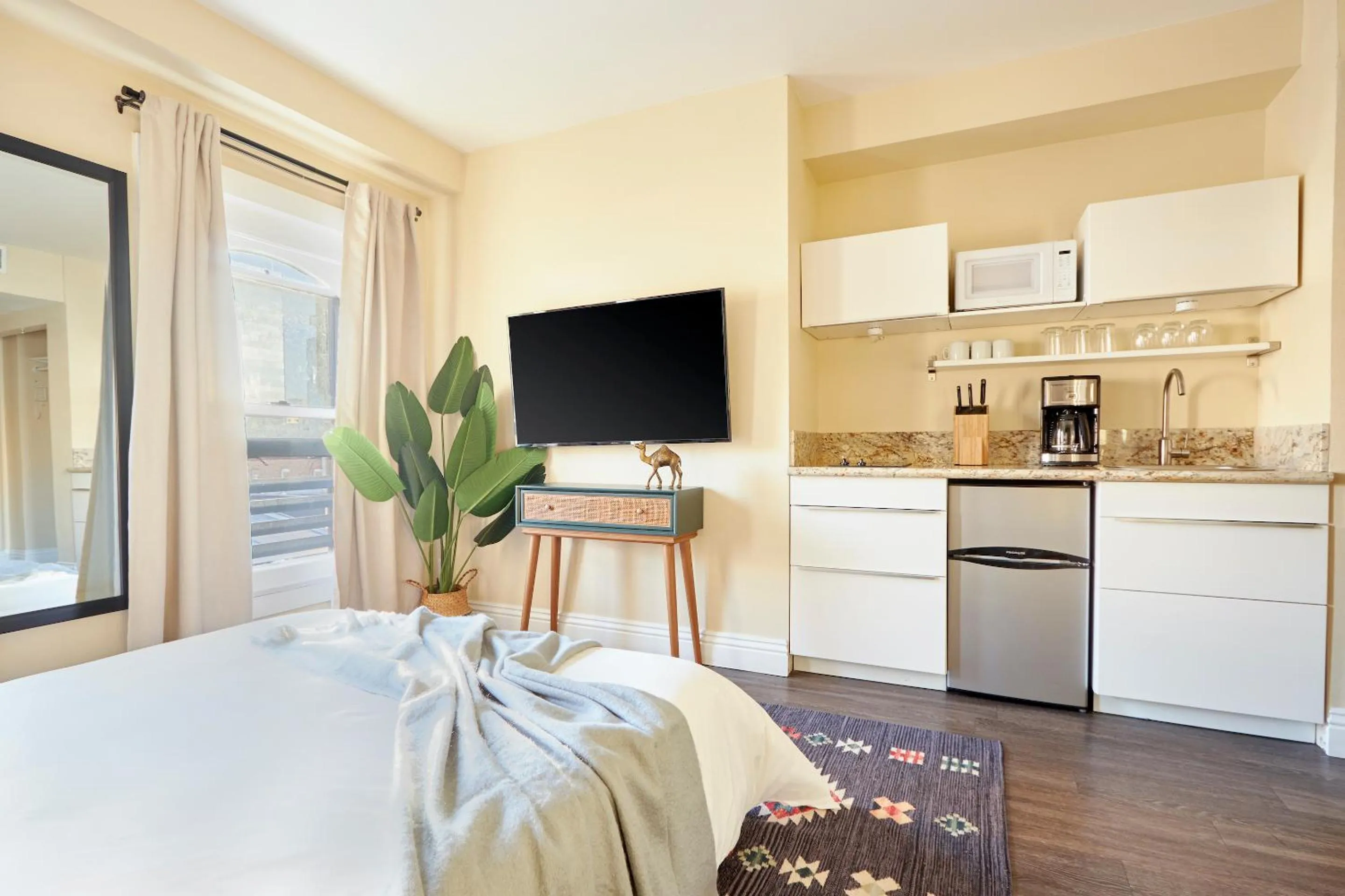 TV and multimedia in Kasa Gaslamp Quarter San Diego