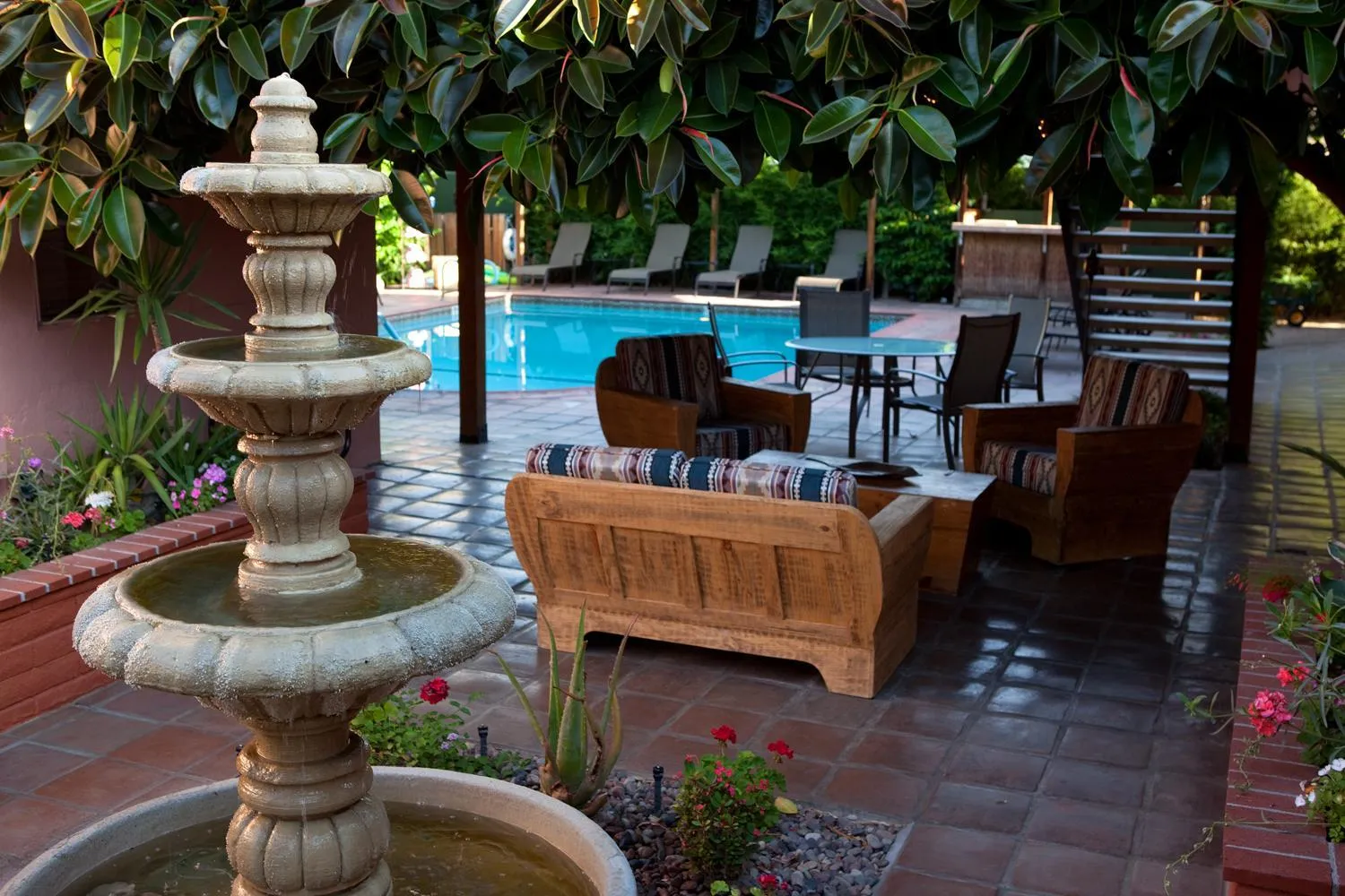 Swimming pool in Hotel California