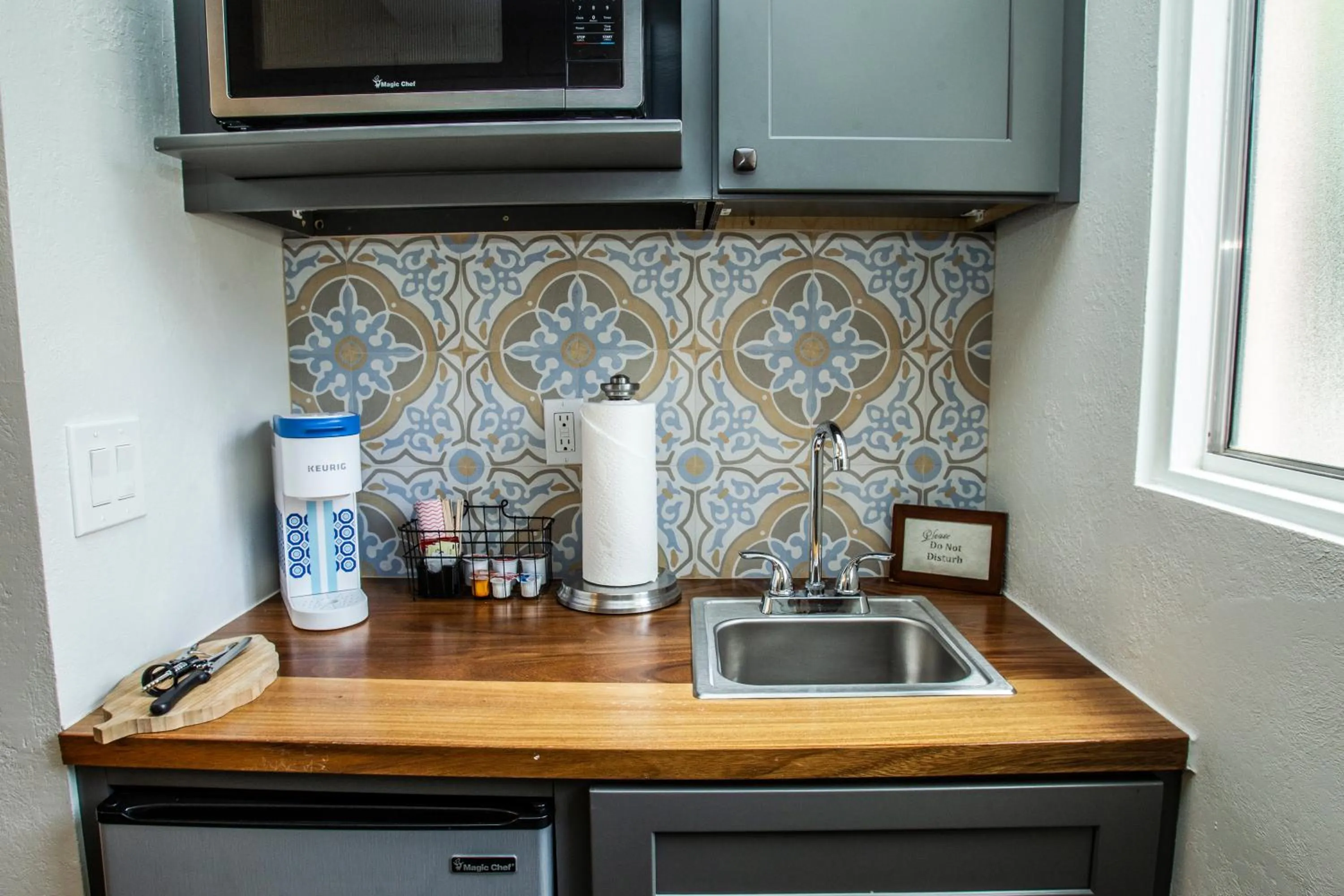 Kitchen or kitchenette in Hotel California