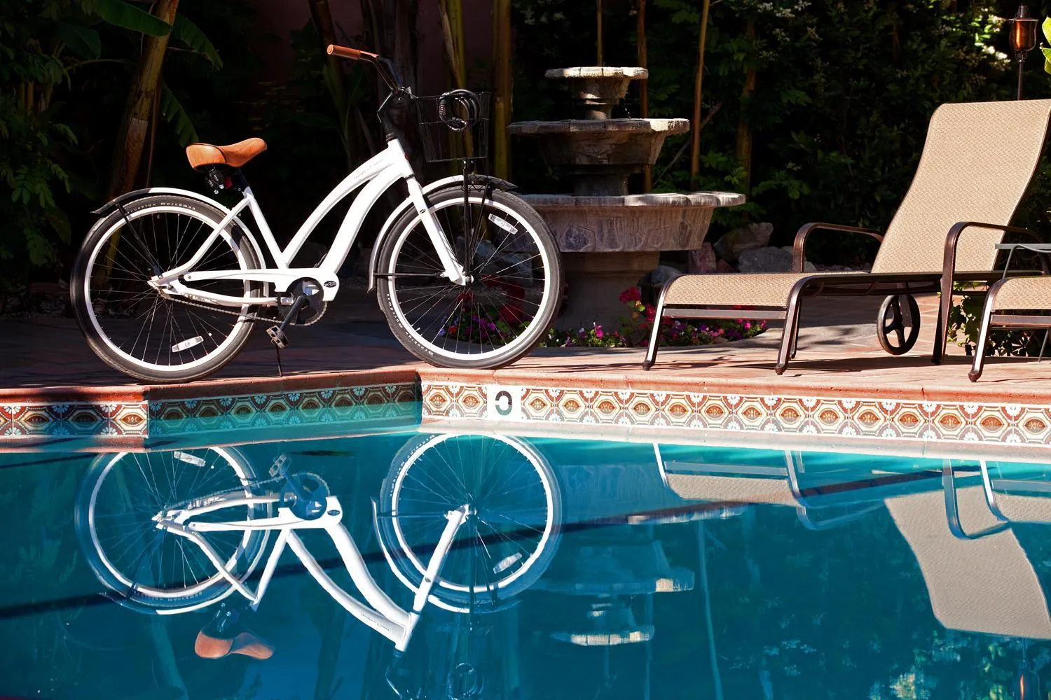 Swimming pool in Hotel California