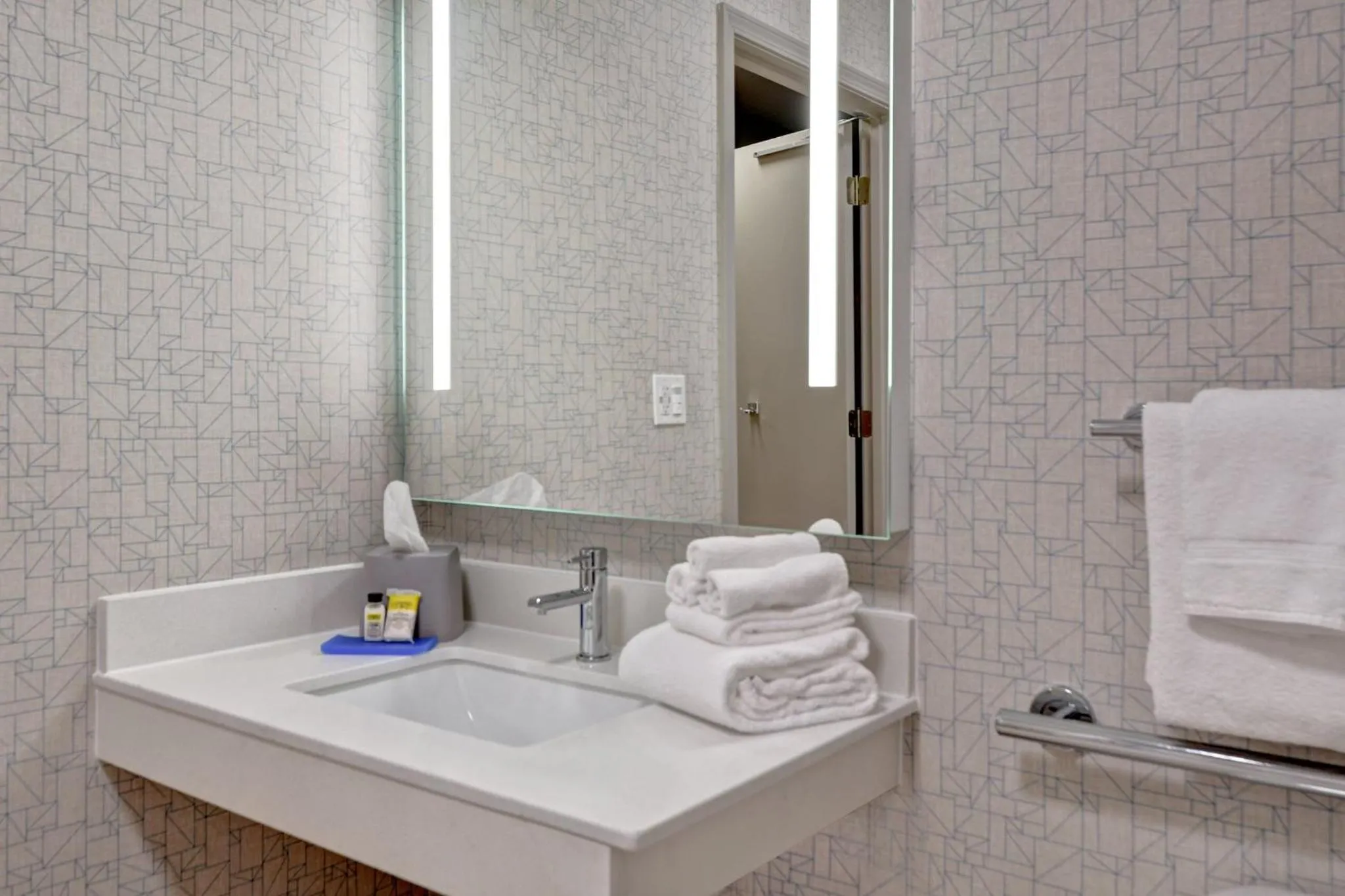 Bathroom in Holiday Inn Express Hotel & Suites Anderson I-85 - HWY 76, Exit 19B by IHG