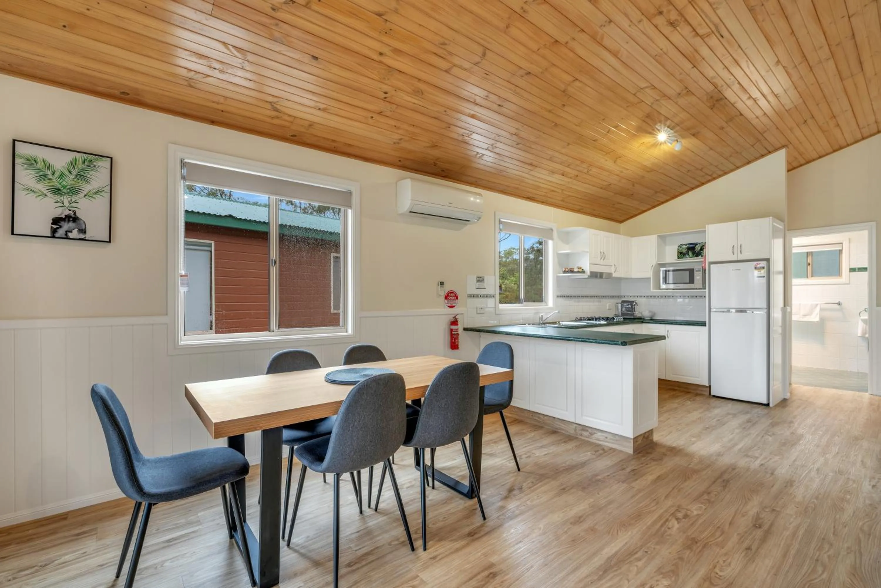 Kitchen or kitchenette in Ingenia Holidays South West Rocks