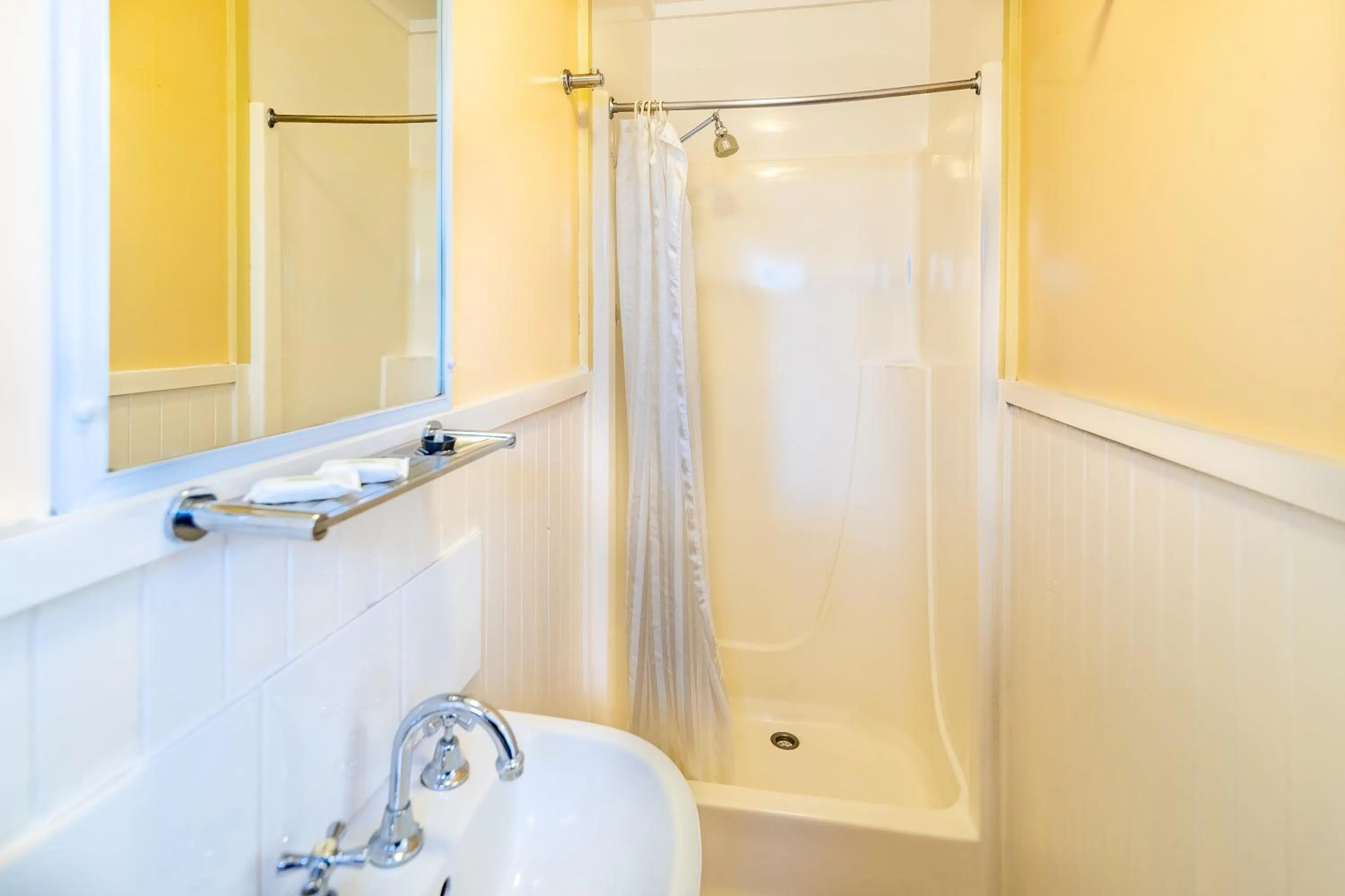 Bathroom in Ingenia Holidays South West Rocks