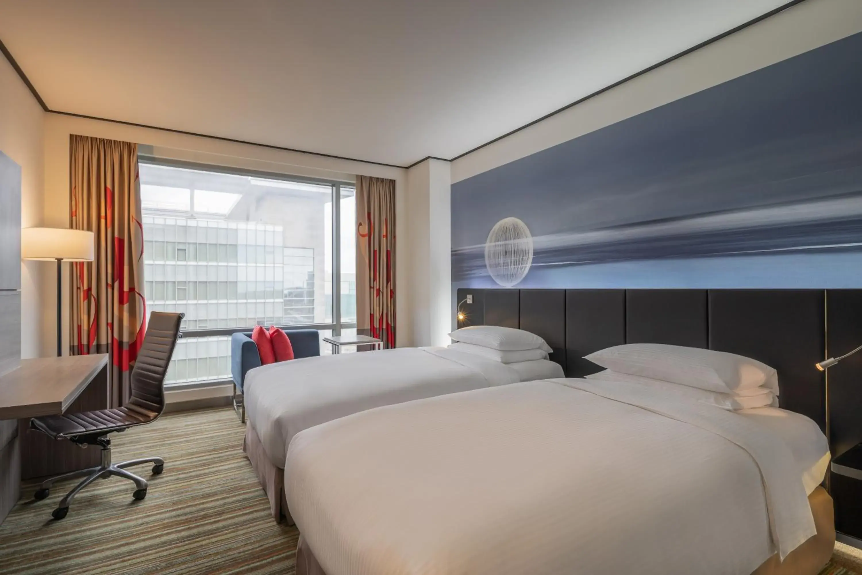 Deluxe Twin Room with Club Access in Hyatt Regency Taoyuan International Airport Deluxe Twin Room with Club Access in Hyatt Regency Taoyuan International Airport