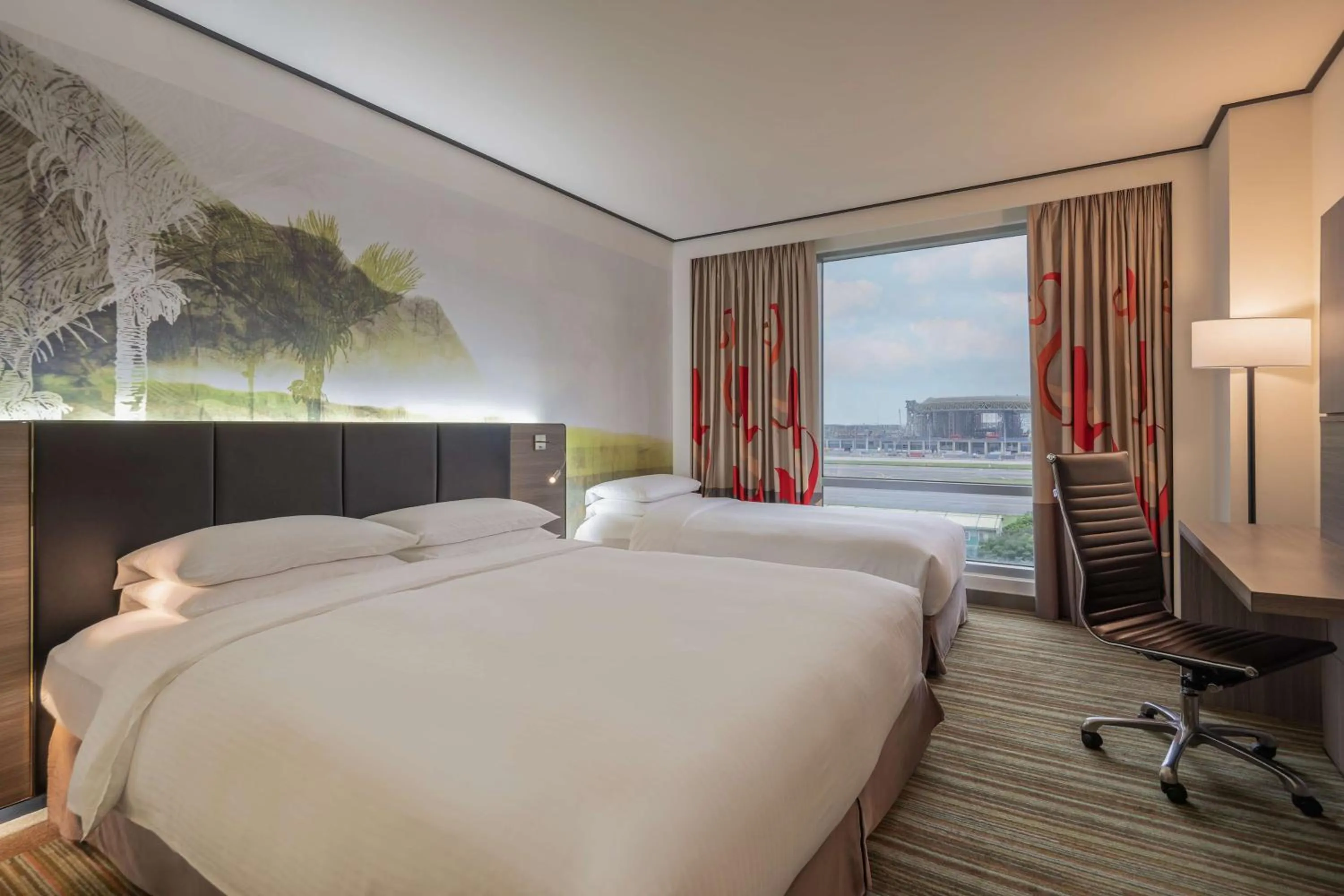 Bedroom, Bed in Hyatt Regency Taoyuan International Airport