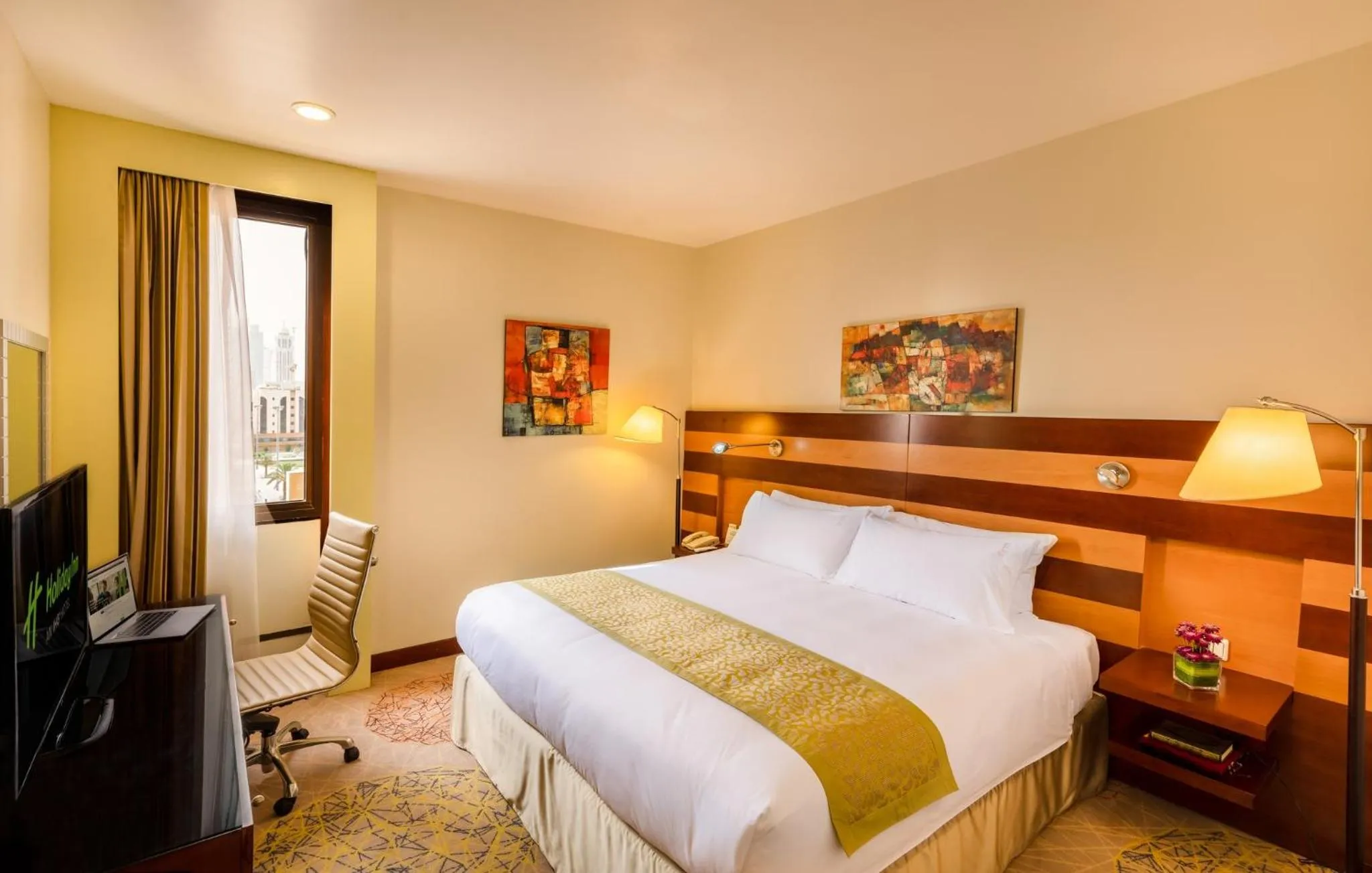 Photo of the whole room, Bed in Holiday Inn Riyadh Al Qasr by IHG