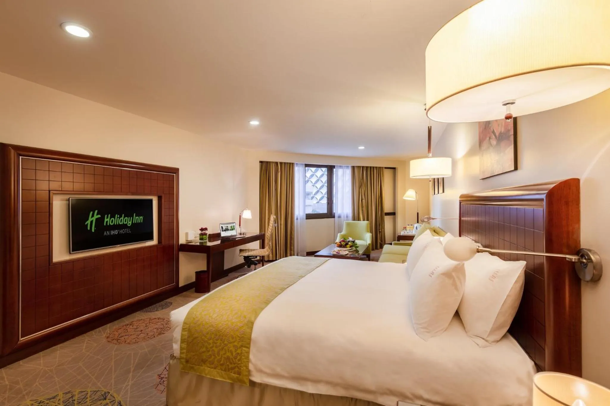 Photo of the whole room, Bed in Holiday Inn Riyadh Al Qasr by IHG