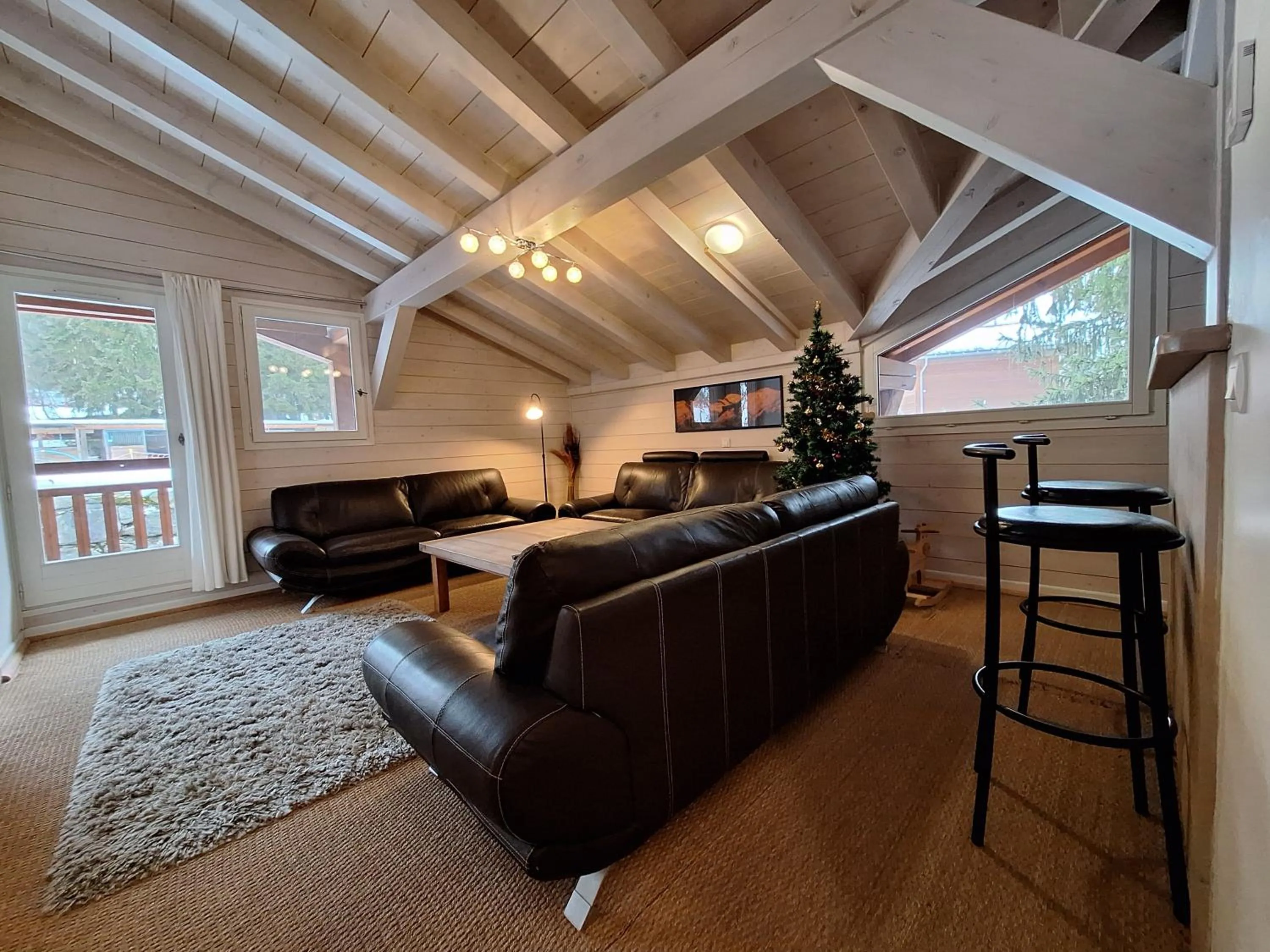 Chalet Hideaway 2