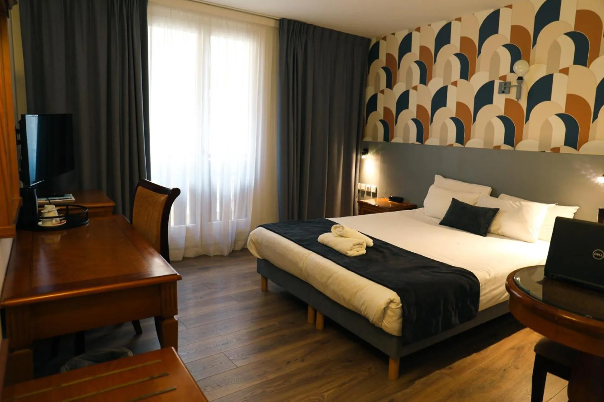 Bed in Hotel Le Bourgogne