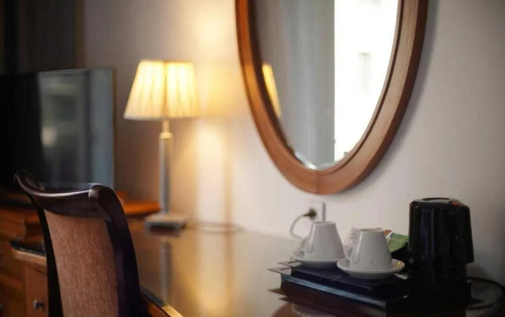 Coffee/tea facilities in Hotel Le Bourgogne