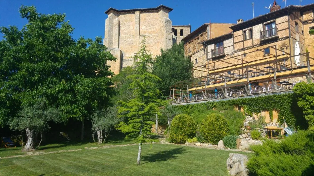 Garden in Hotel Rural Calatañazor