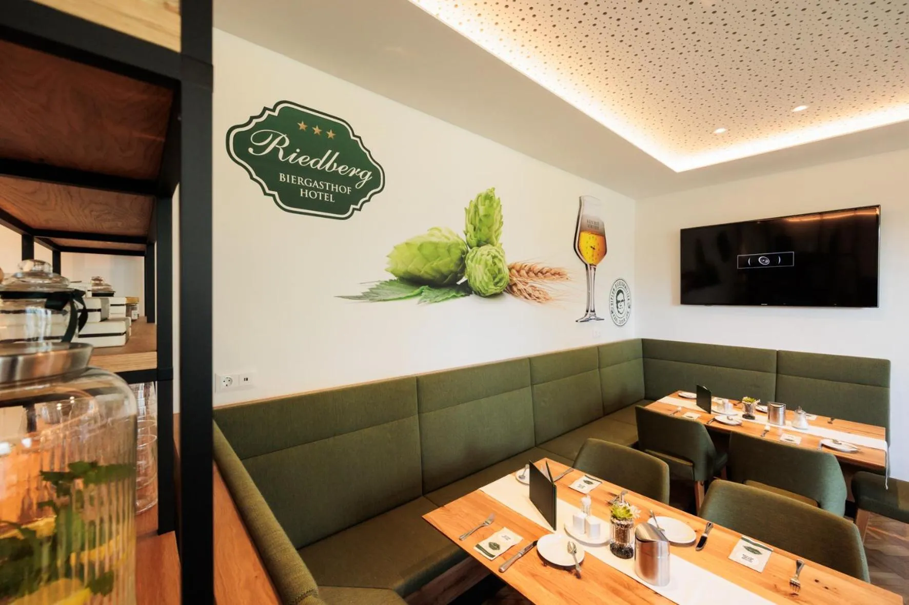 Restaurant/places to eat in Biergasthof Riedberg