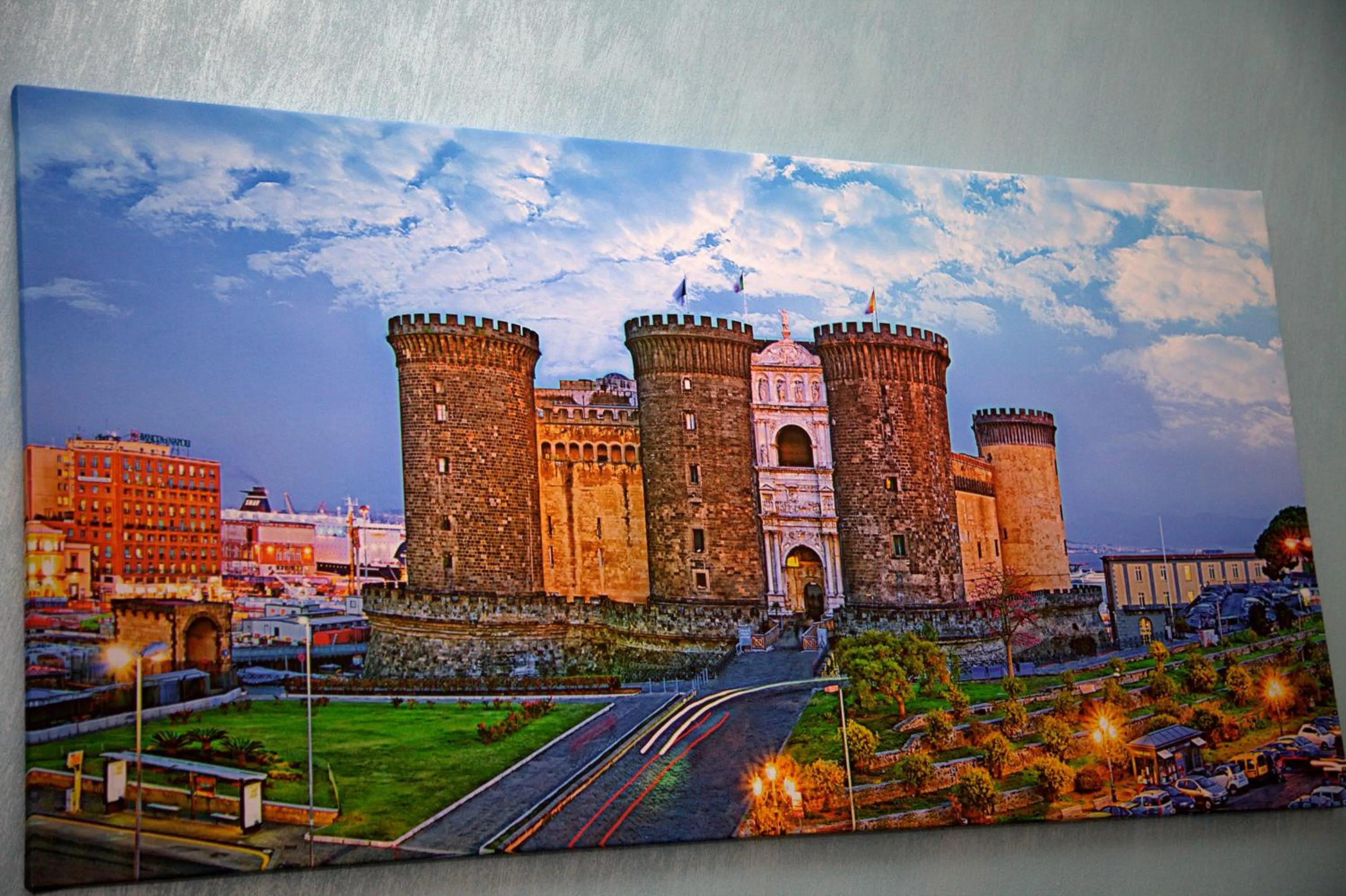 Decorative detail in Le Torri Aragonesi