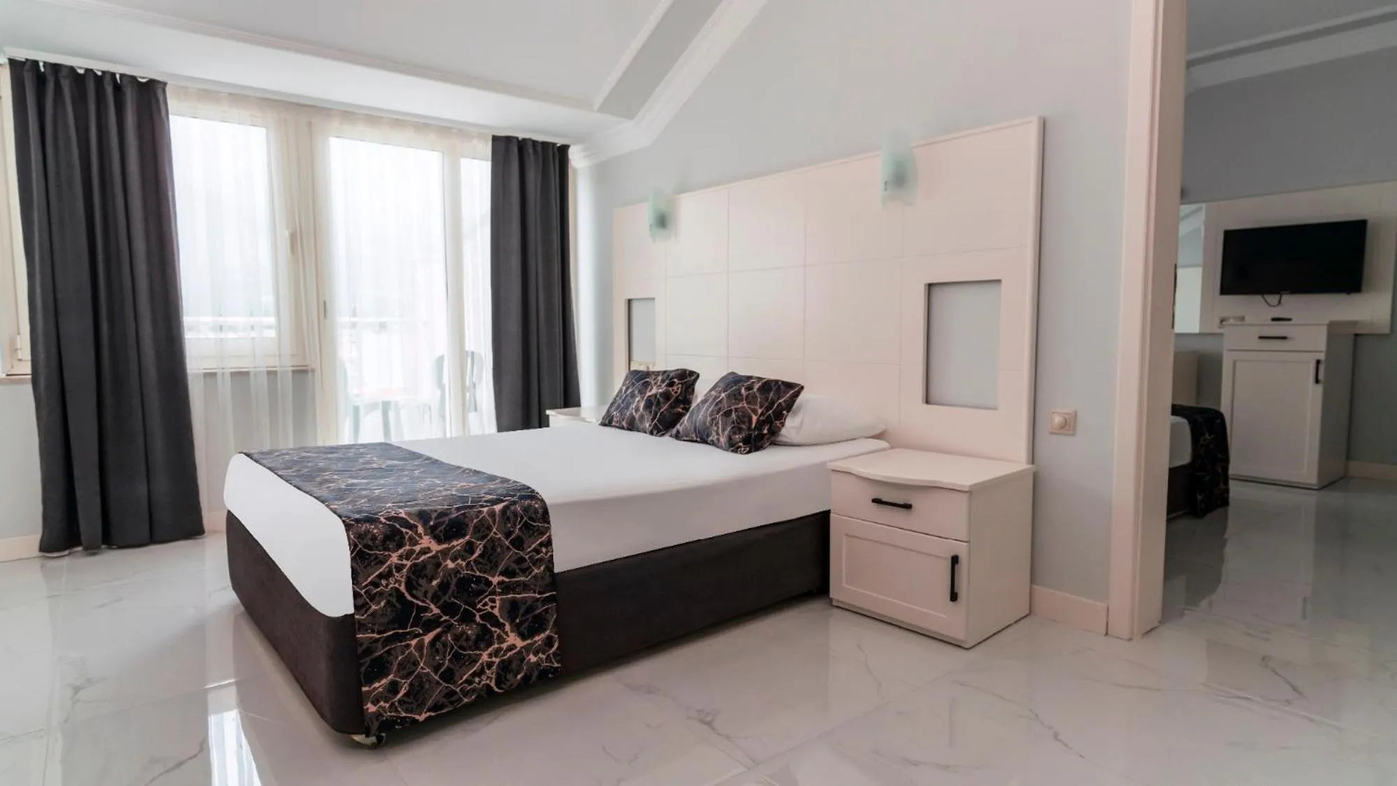 Bed in Rox Resort Hotel