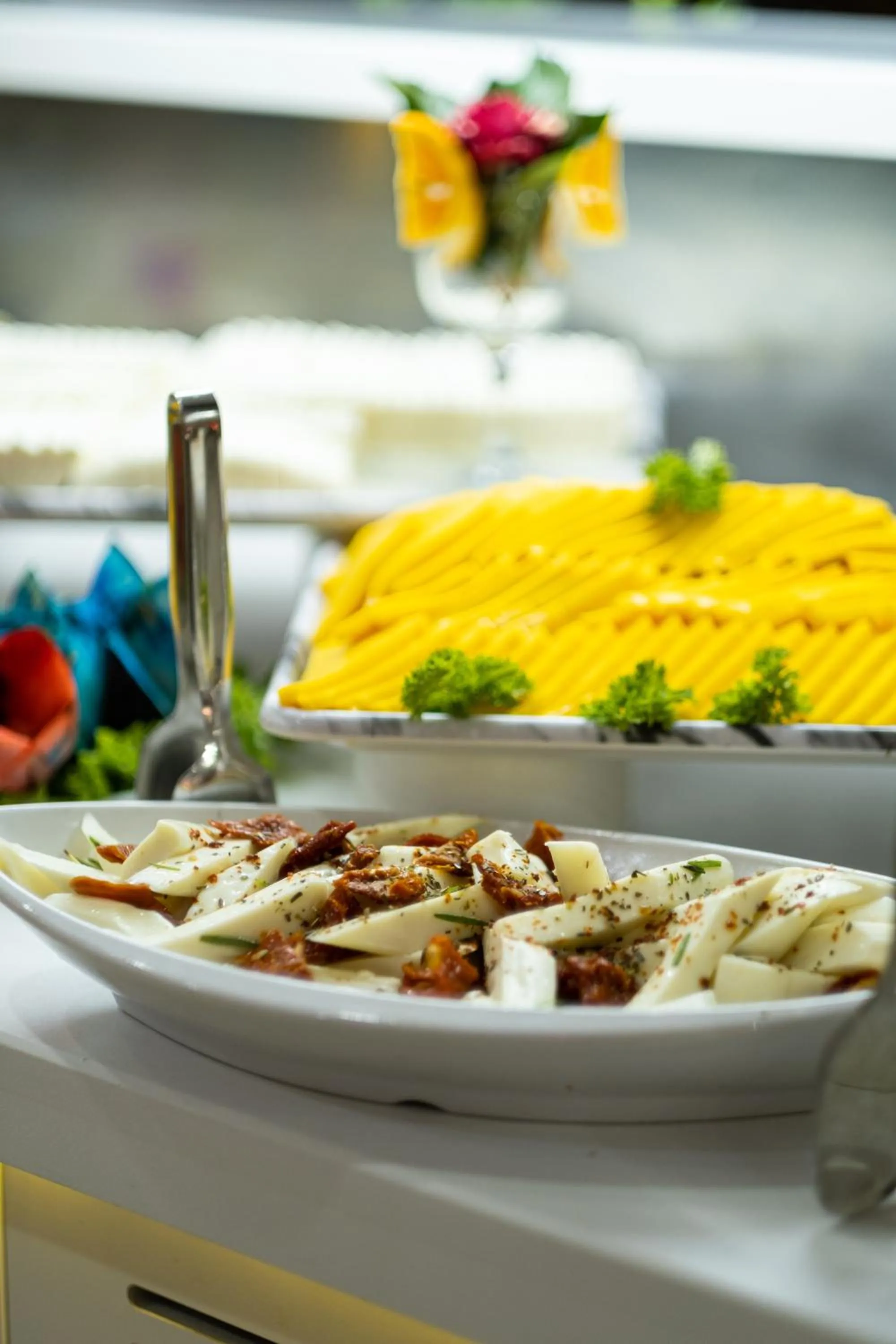 Restaurant/places to eat in Rox Resort Hotel