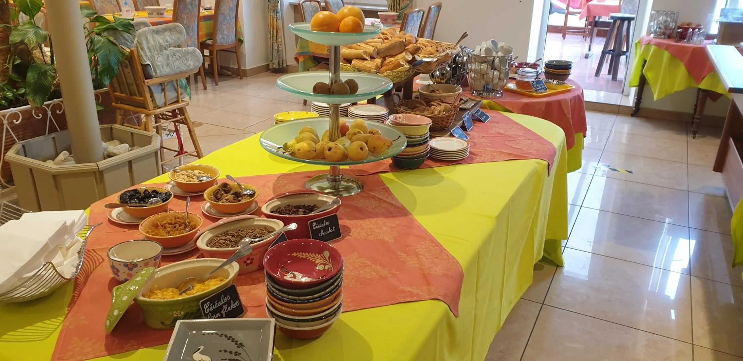 Breakfast, Restaurant/Places to Eat in Hotel Restaurant le Faudé