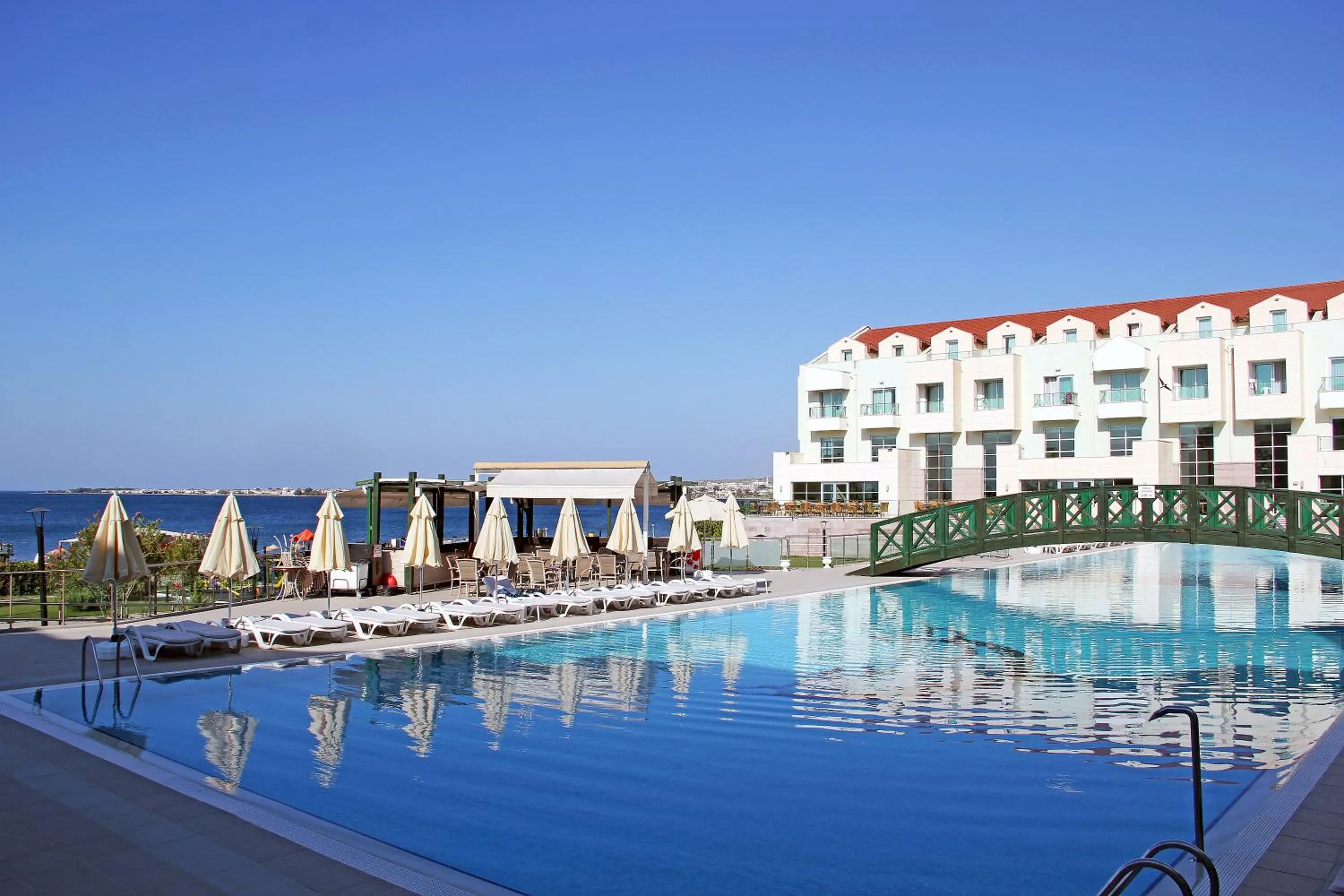 Facade/entrance in Adrina Termal Health & SPA Hotel