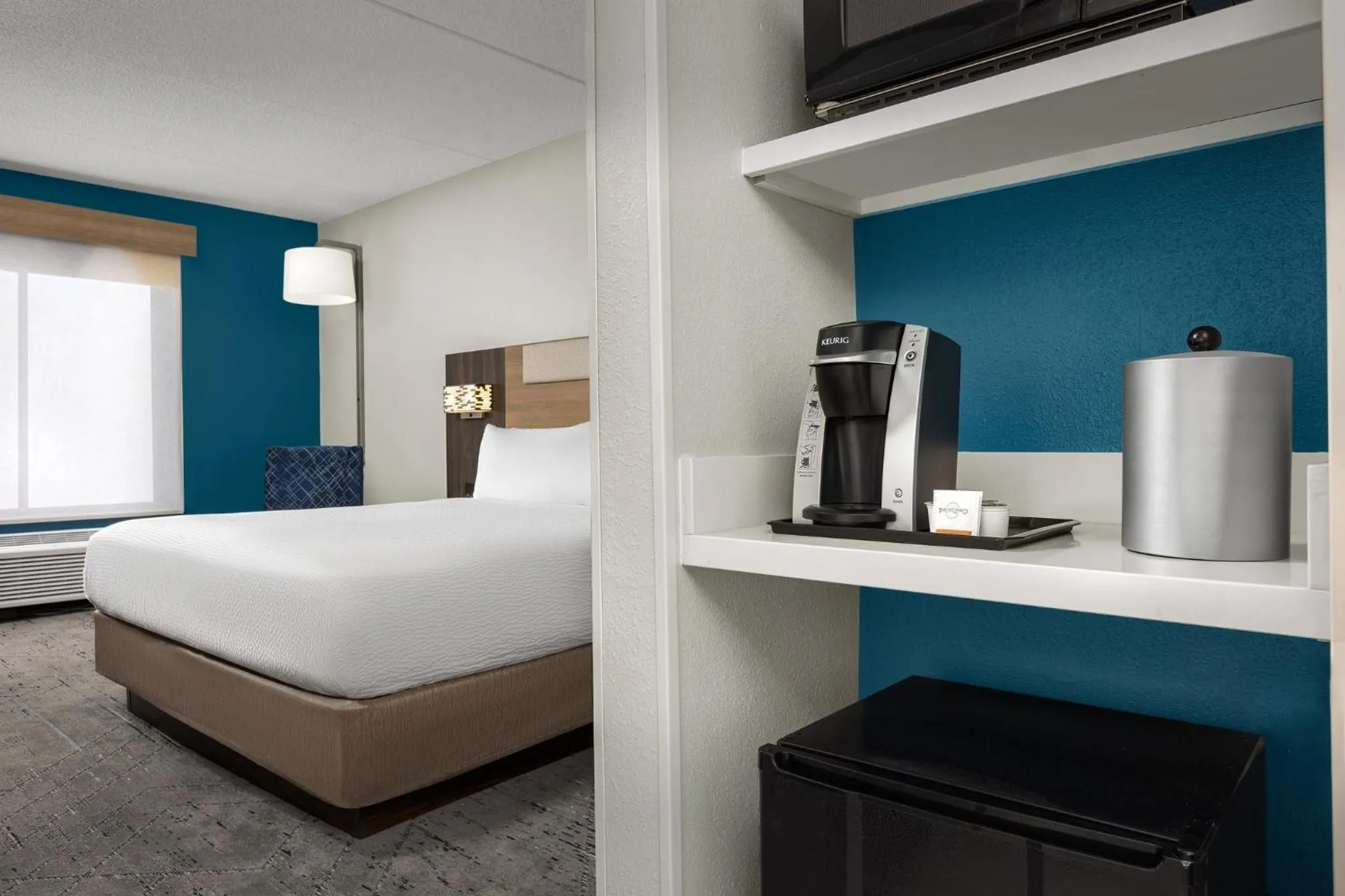 Photo of the whole room, Bed in Holiday Inn Express Hotel & Suites Greensboro - Airport Area by IHG