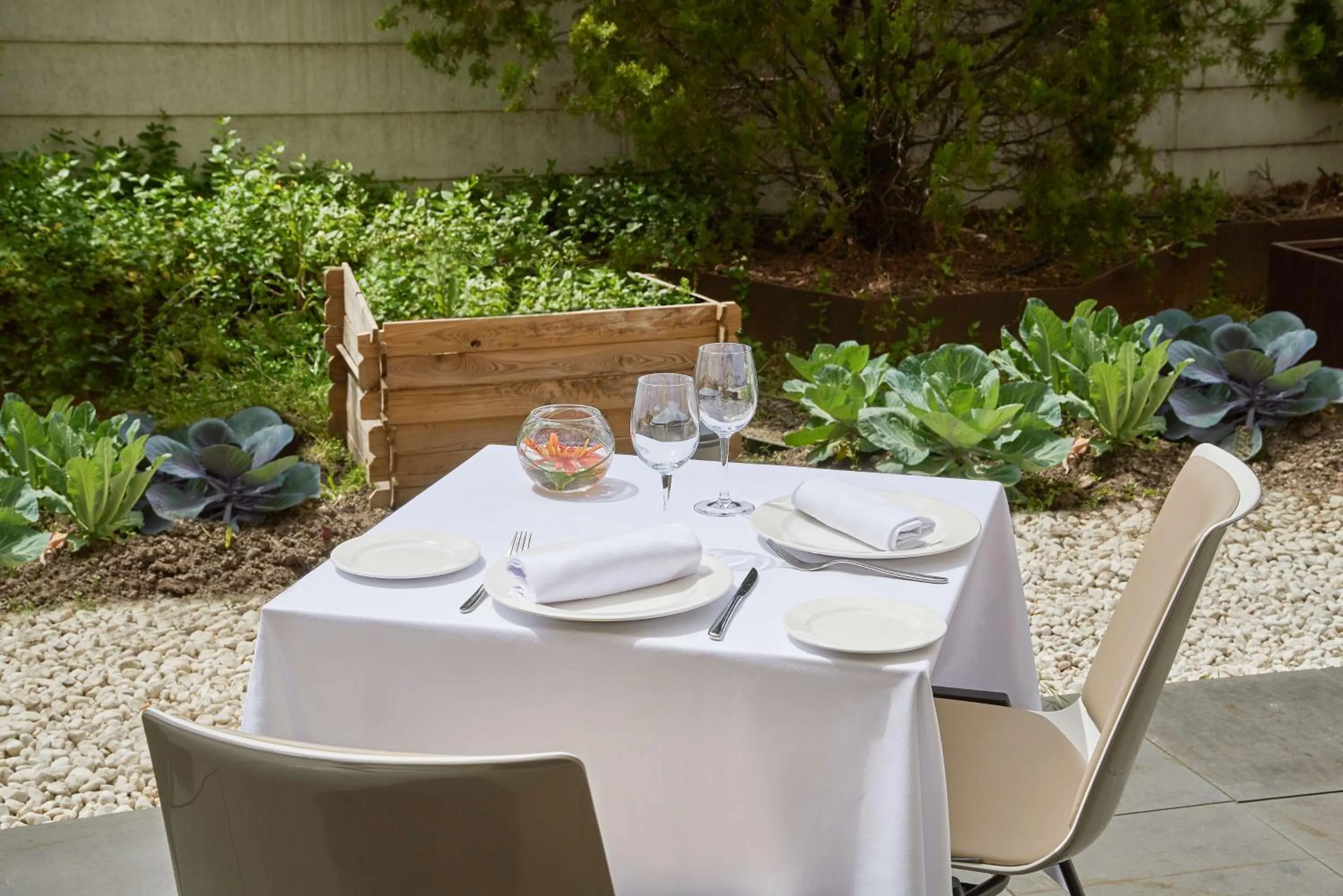 Restaurant/places to eat in NH Madrid Las Tablas