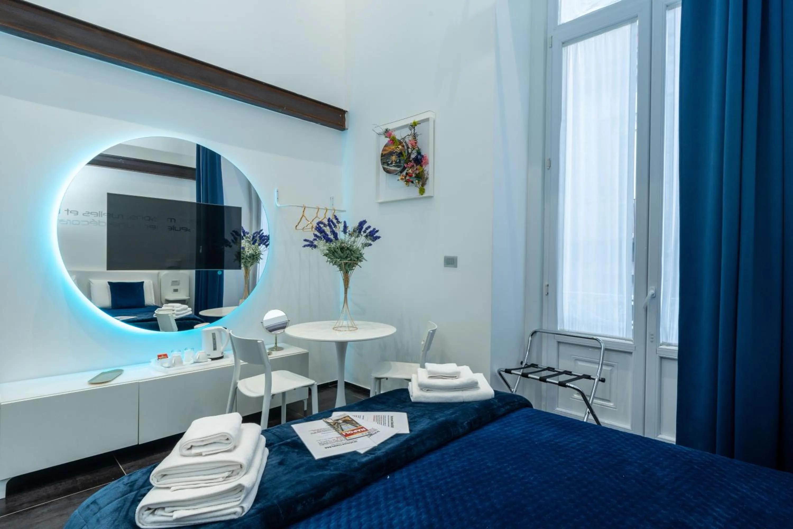 TV and multimedia in Skyhouse Chiaia