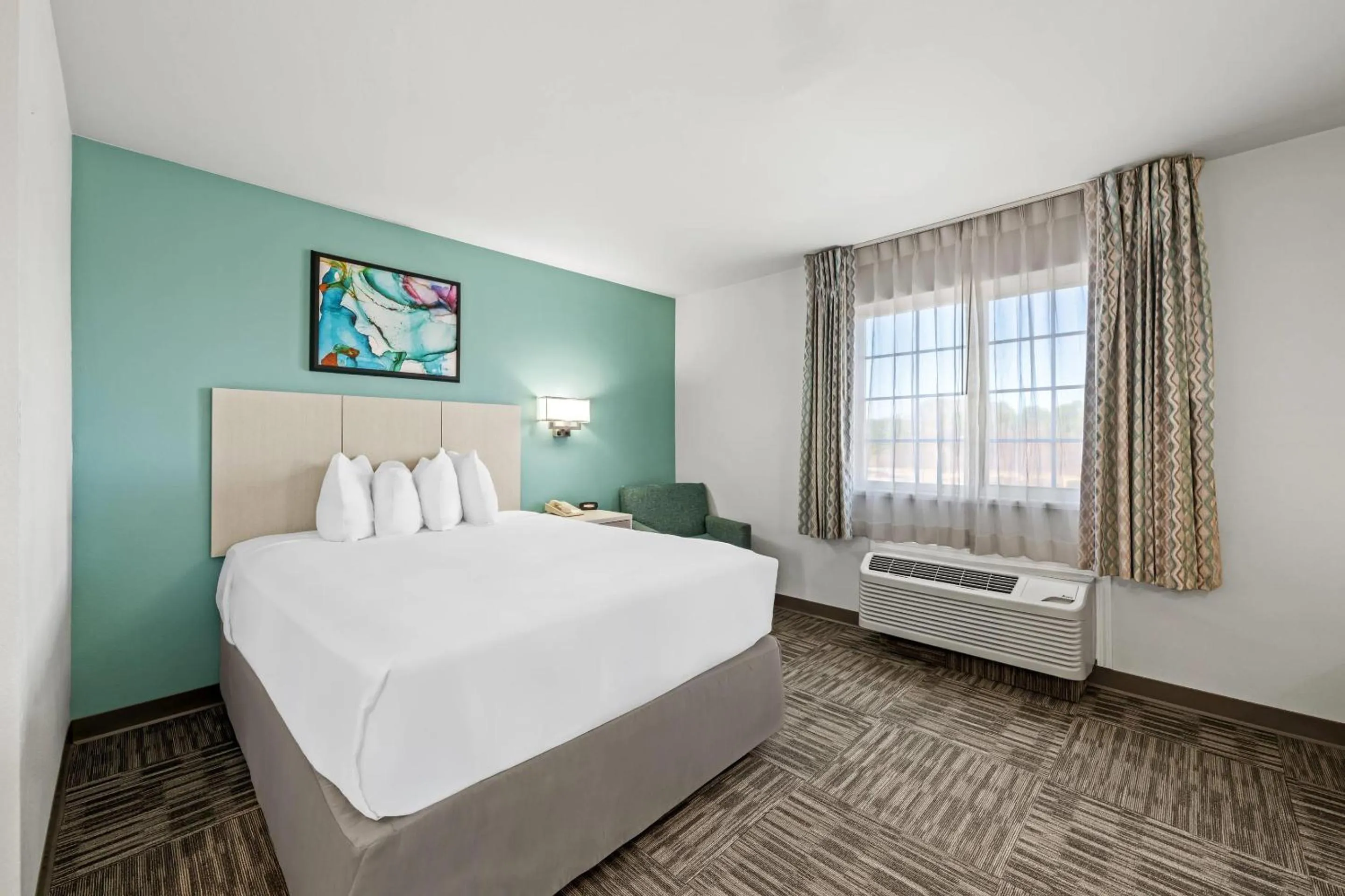 Bedroom, Bed in MainStay Suites Greensboro