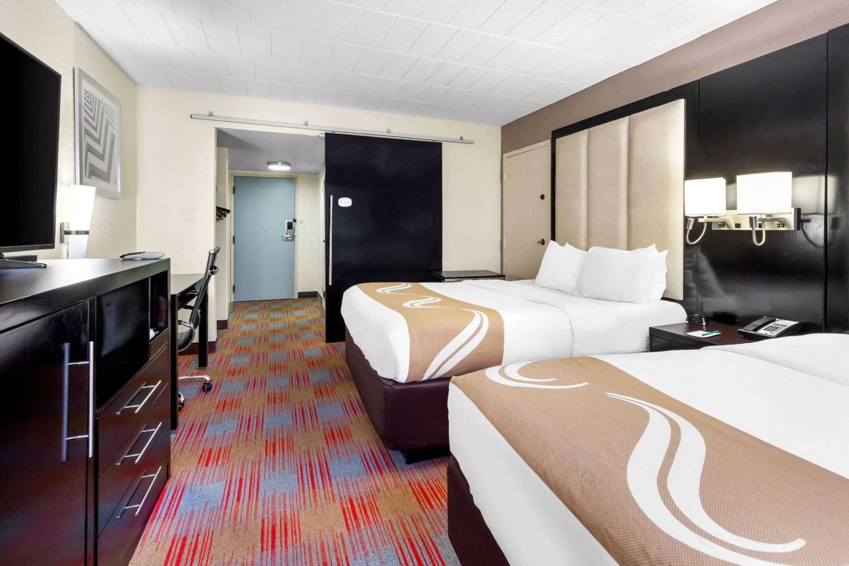 Bedroom, Bed in Quality Inn & Suites Altoona