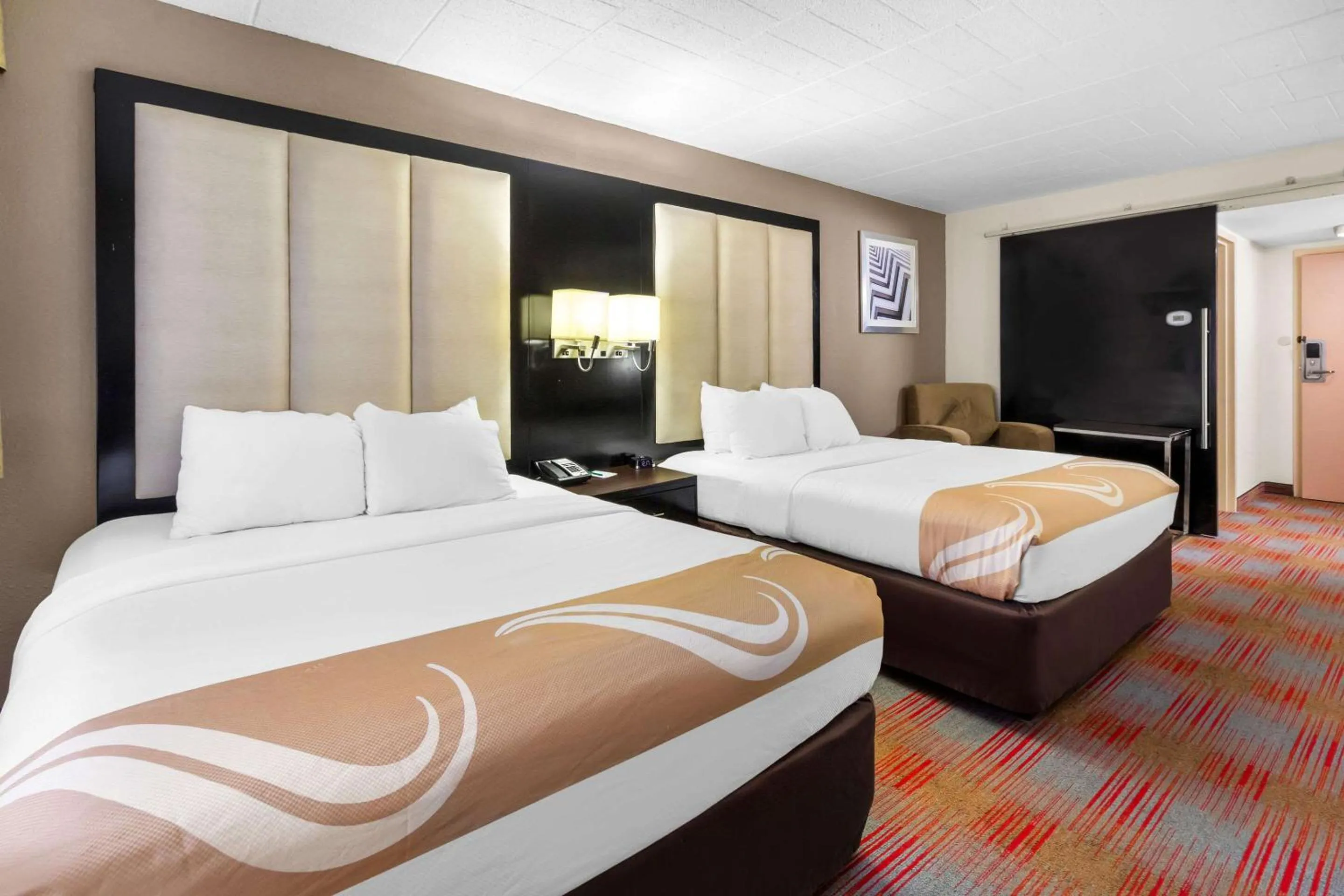 Bedroom, Bed in Quality Inn & Suites Altoona