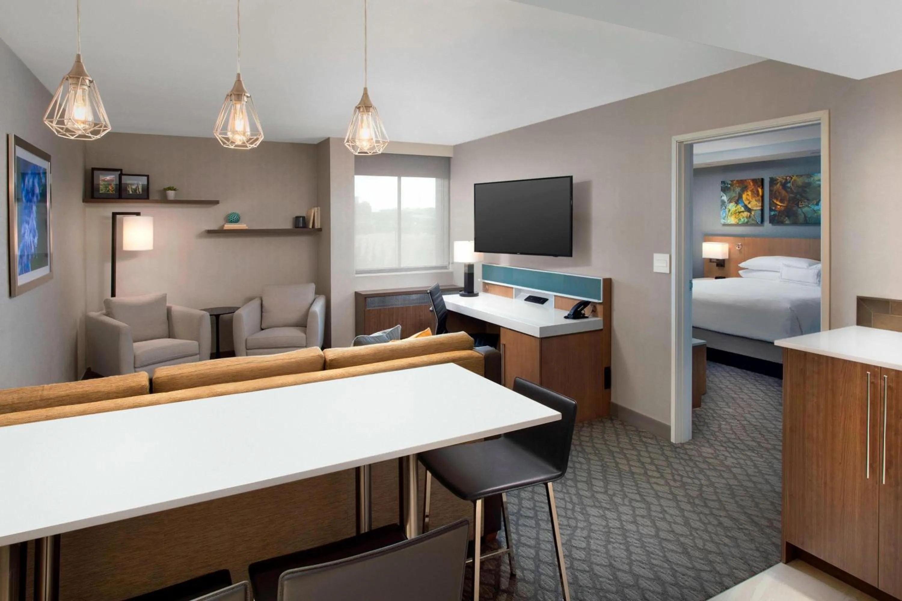 Bedroom, Bed in Delta Hotels by Marriott Seattle Everett