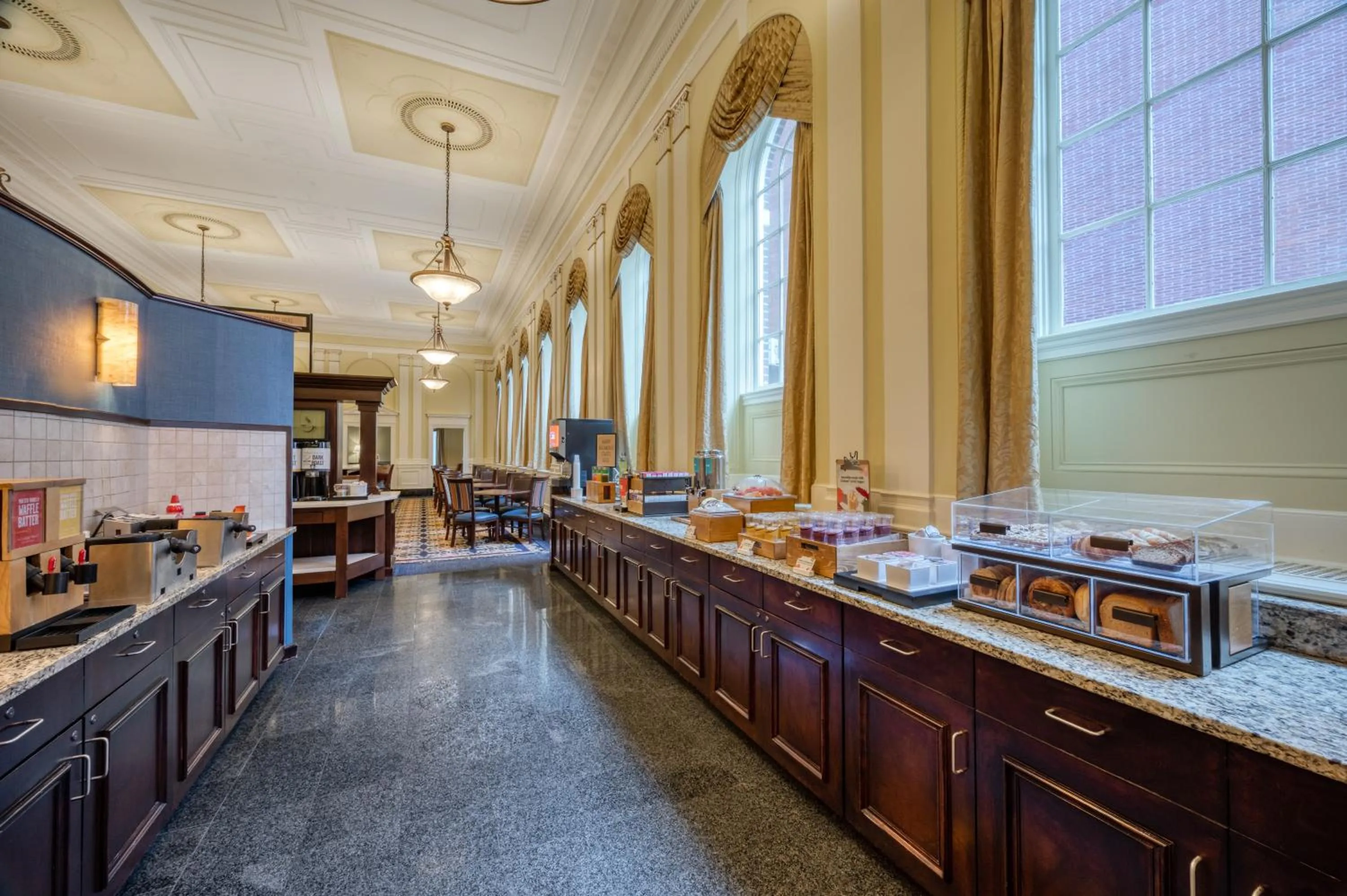 Hampton Inn & Suites Providence Downtown