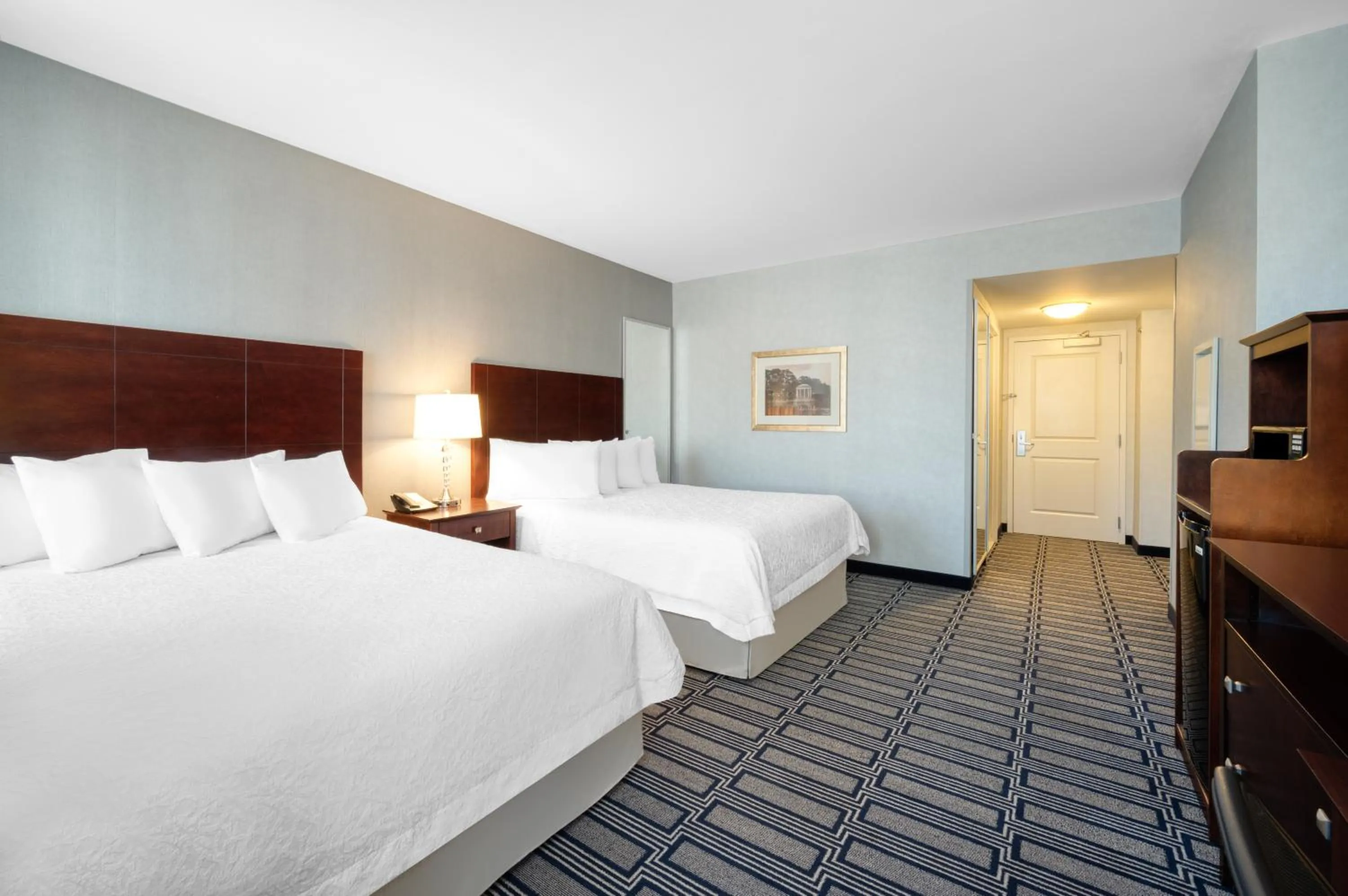 Photo of the whole room, Bed in Hampton Inn & Suites Providence Downtown