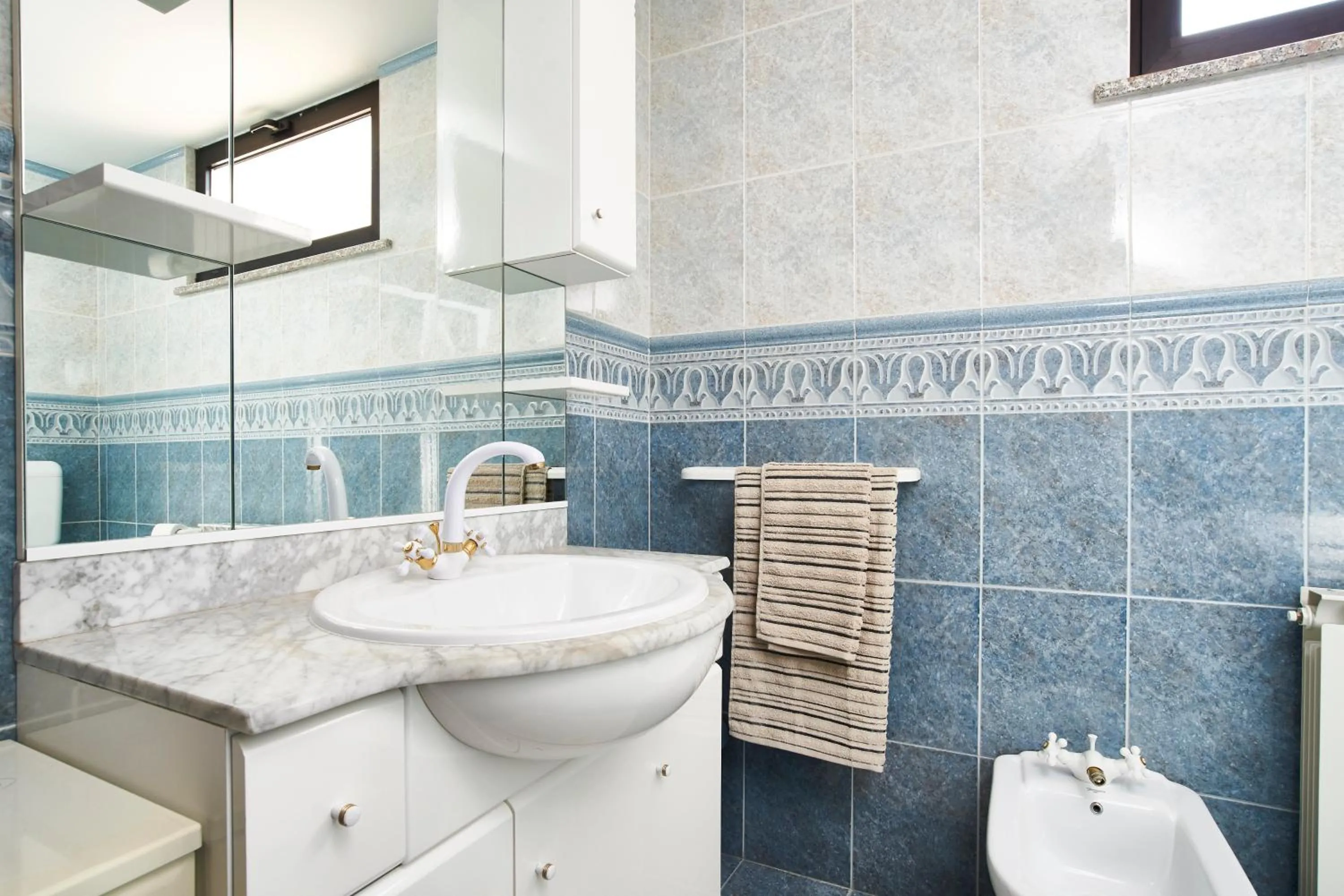 Bathroom in Lovely roses