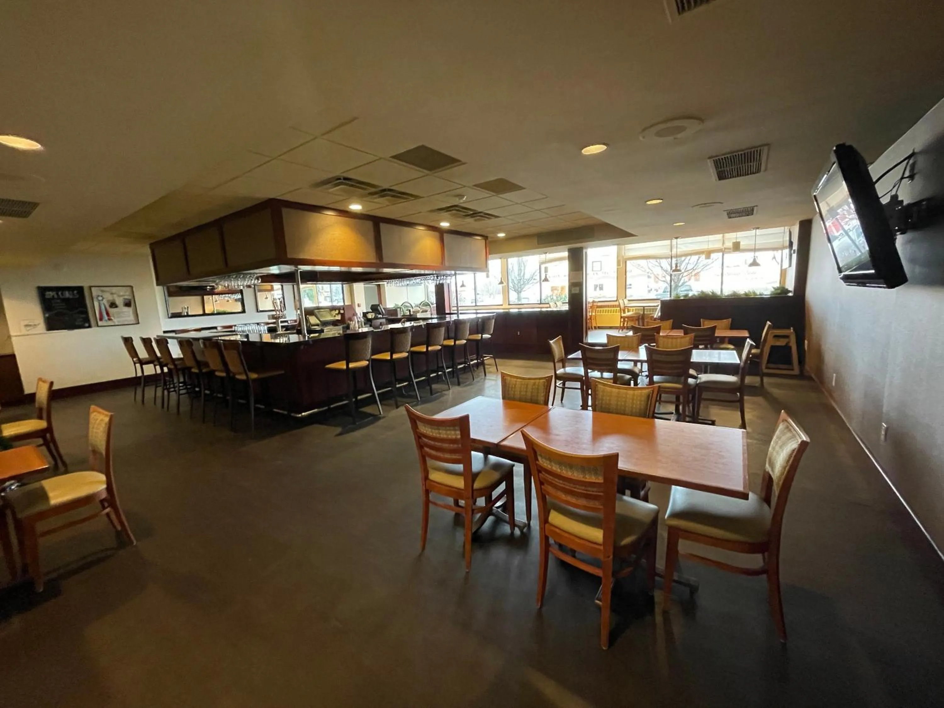 Restaurant/places to eat in Holiday Inn Bangor by IHG