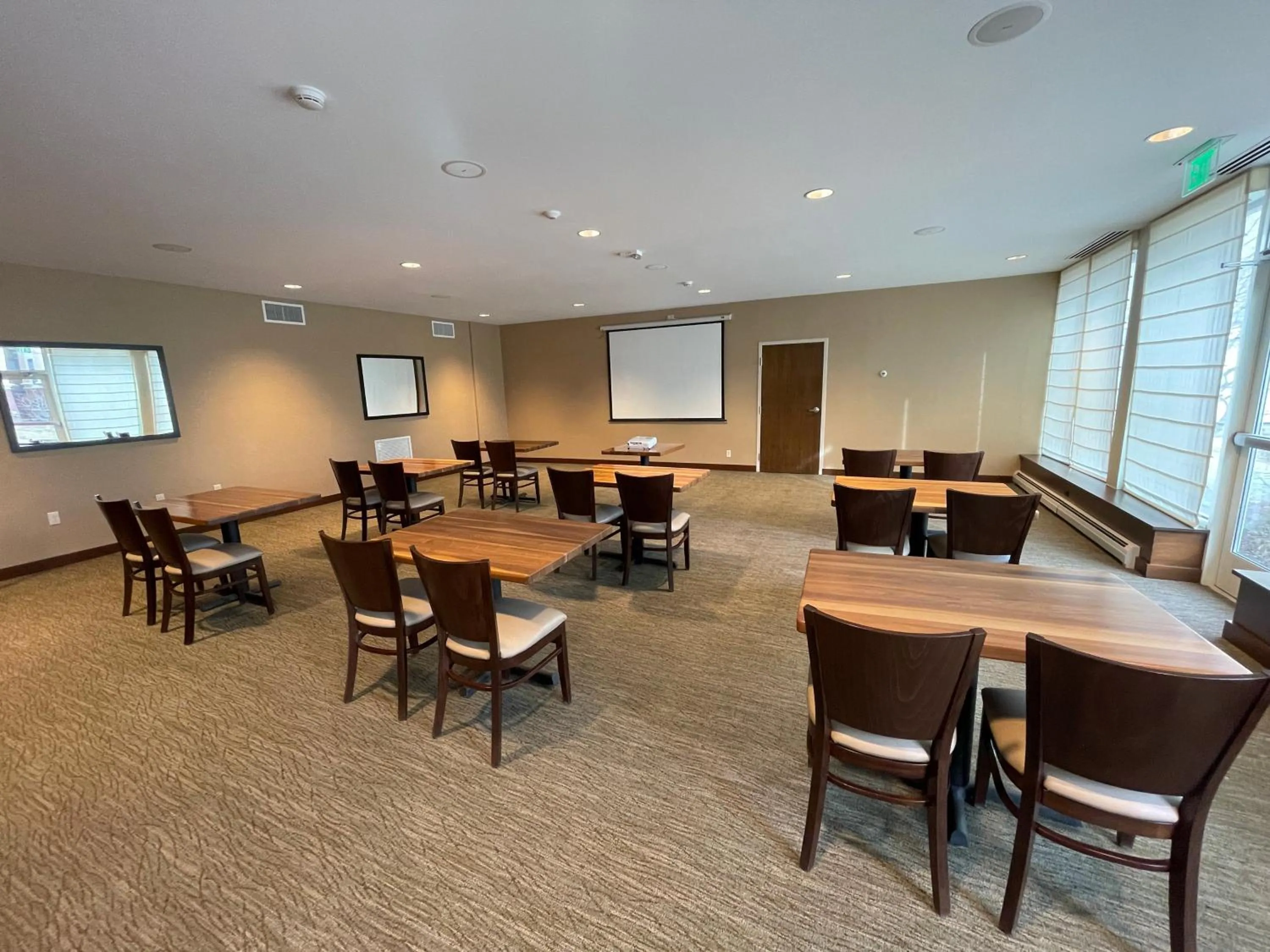 Meeting/conference room in Holiday Inn Bangor by IHG