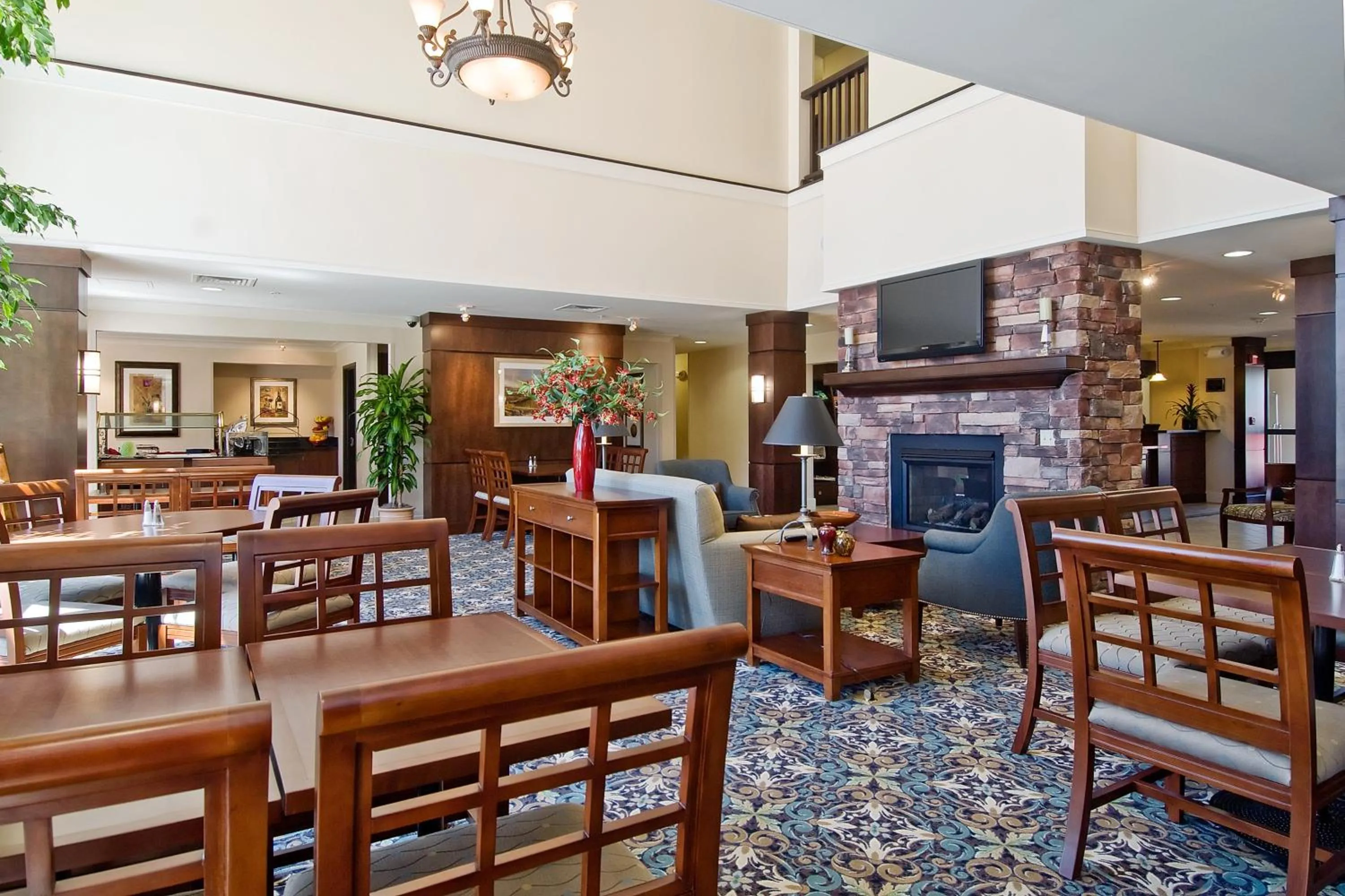 Restaurant/places to eat in Staybridge Suites Palmdale by IHG