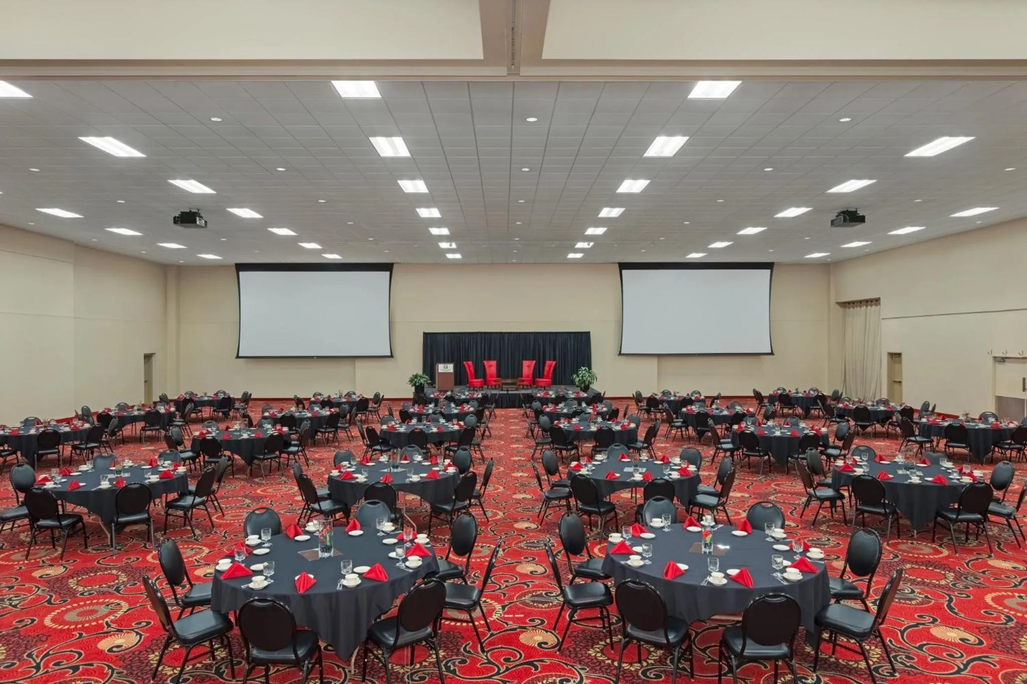 Banquet/Function facilities in Holiday Inn Des Moines-Airport Conf Center by IHG