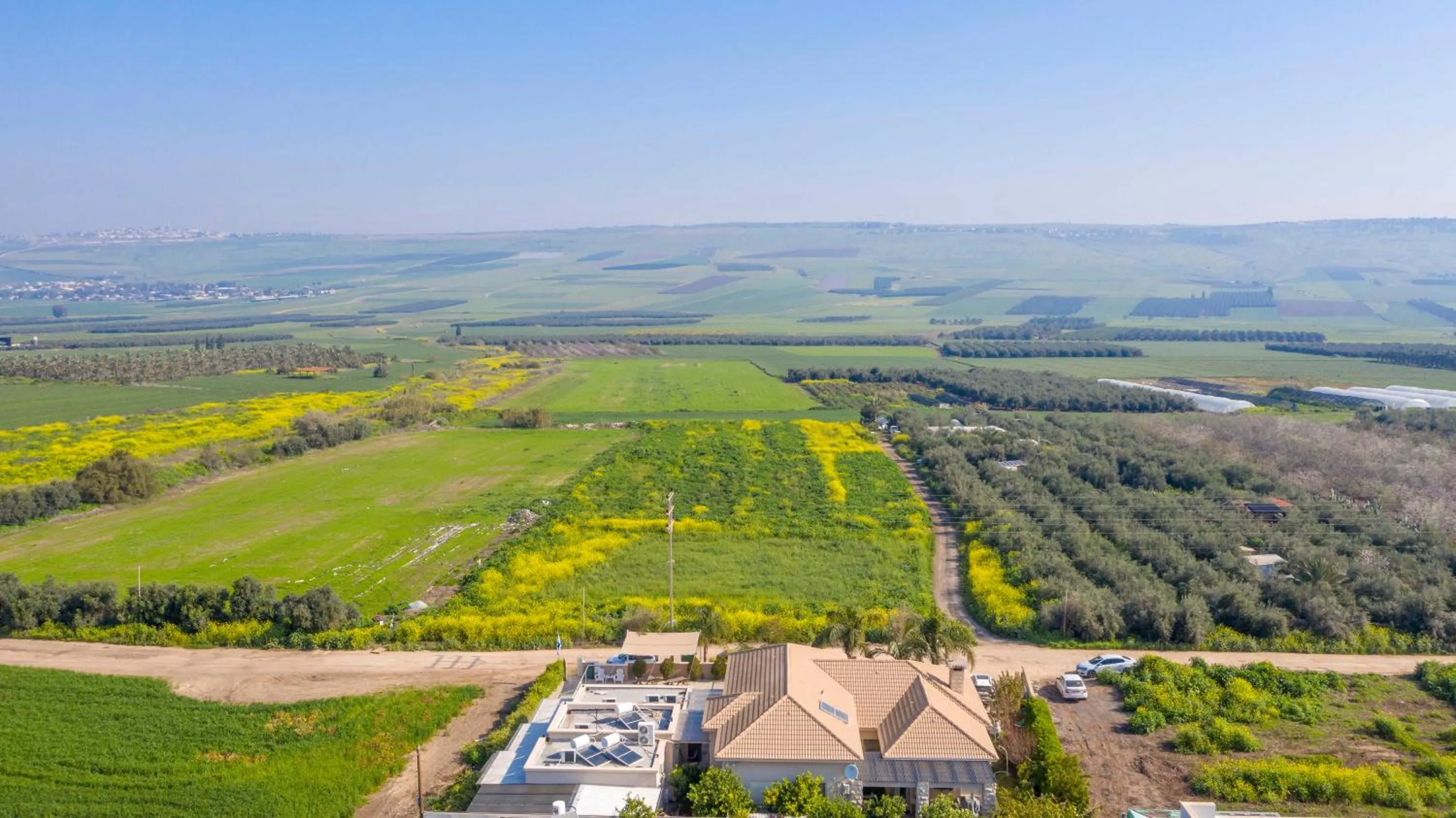 Natural landscape in Zimmer BaSadot