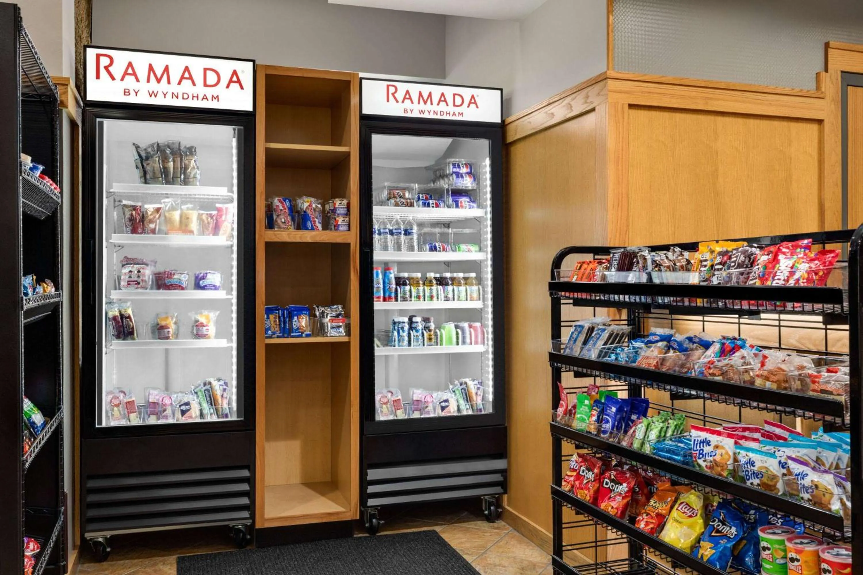 Food and drinks in Ramada by Wyndham Alpena