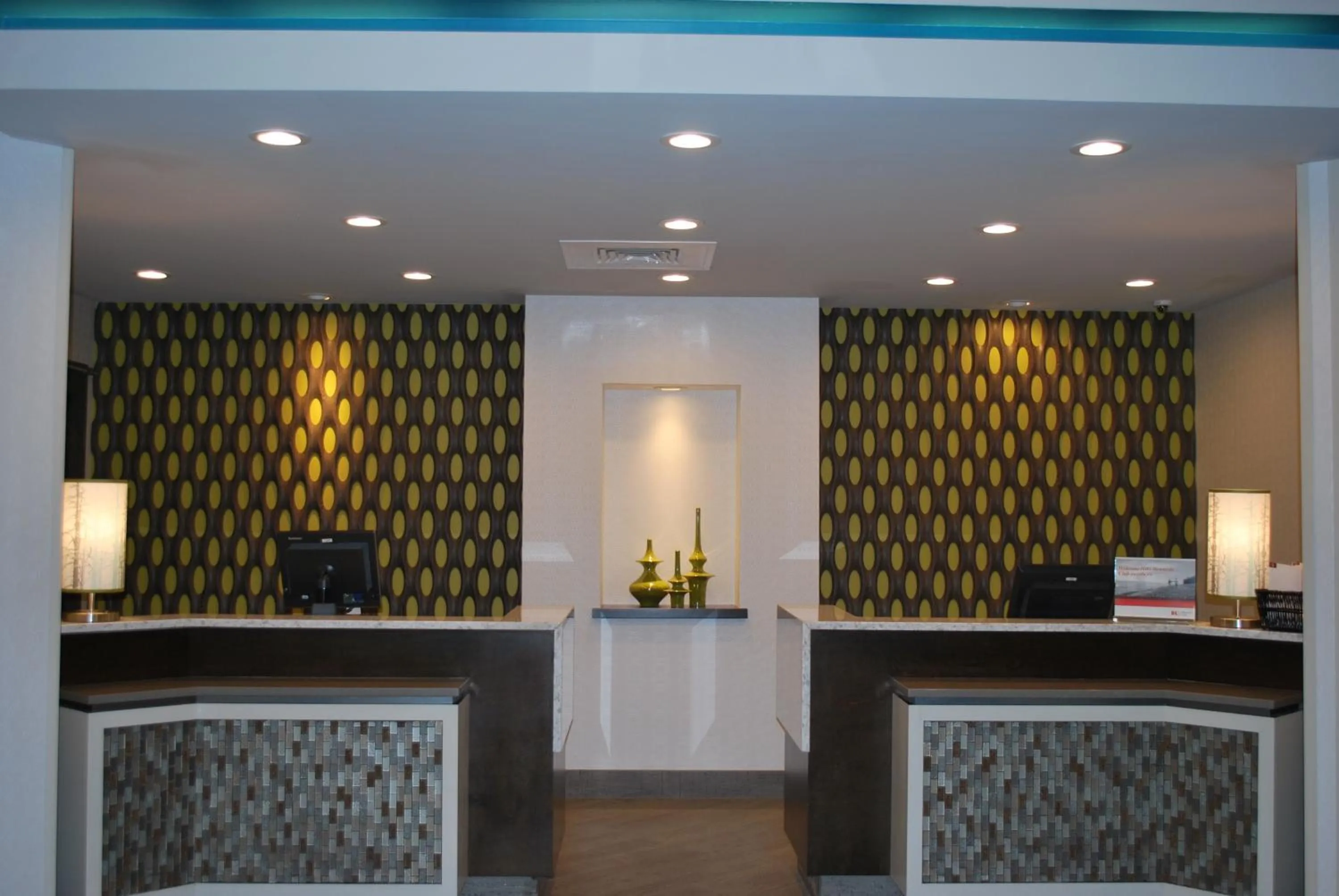 Lobby or reception in Wyndham Garden Summerville