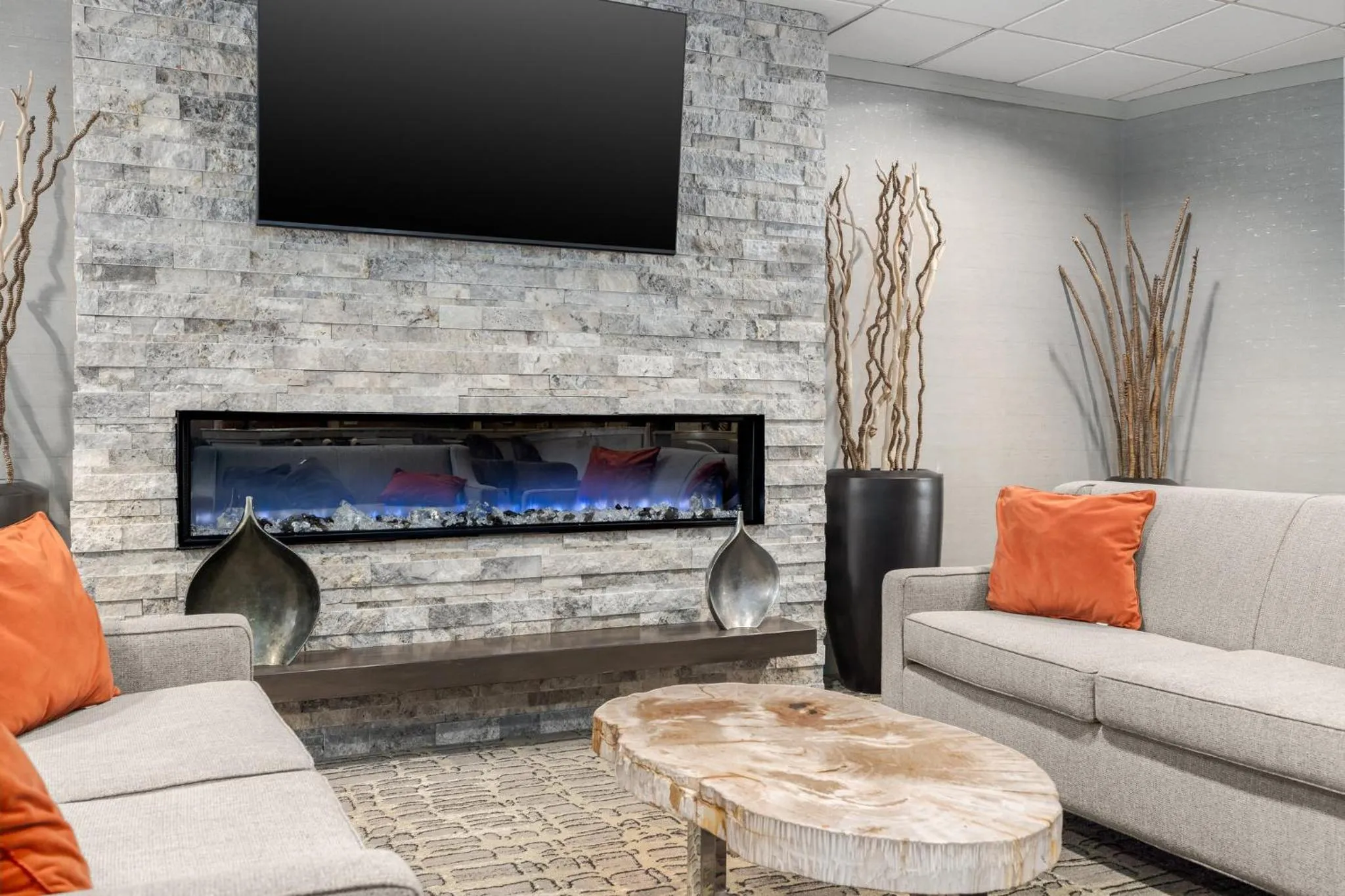 Property building in Holiday Inn Hotel & Suites Des Moines-Northwest by IHG