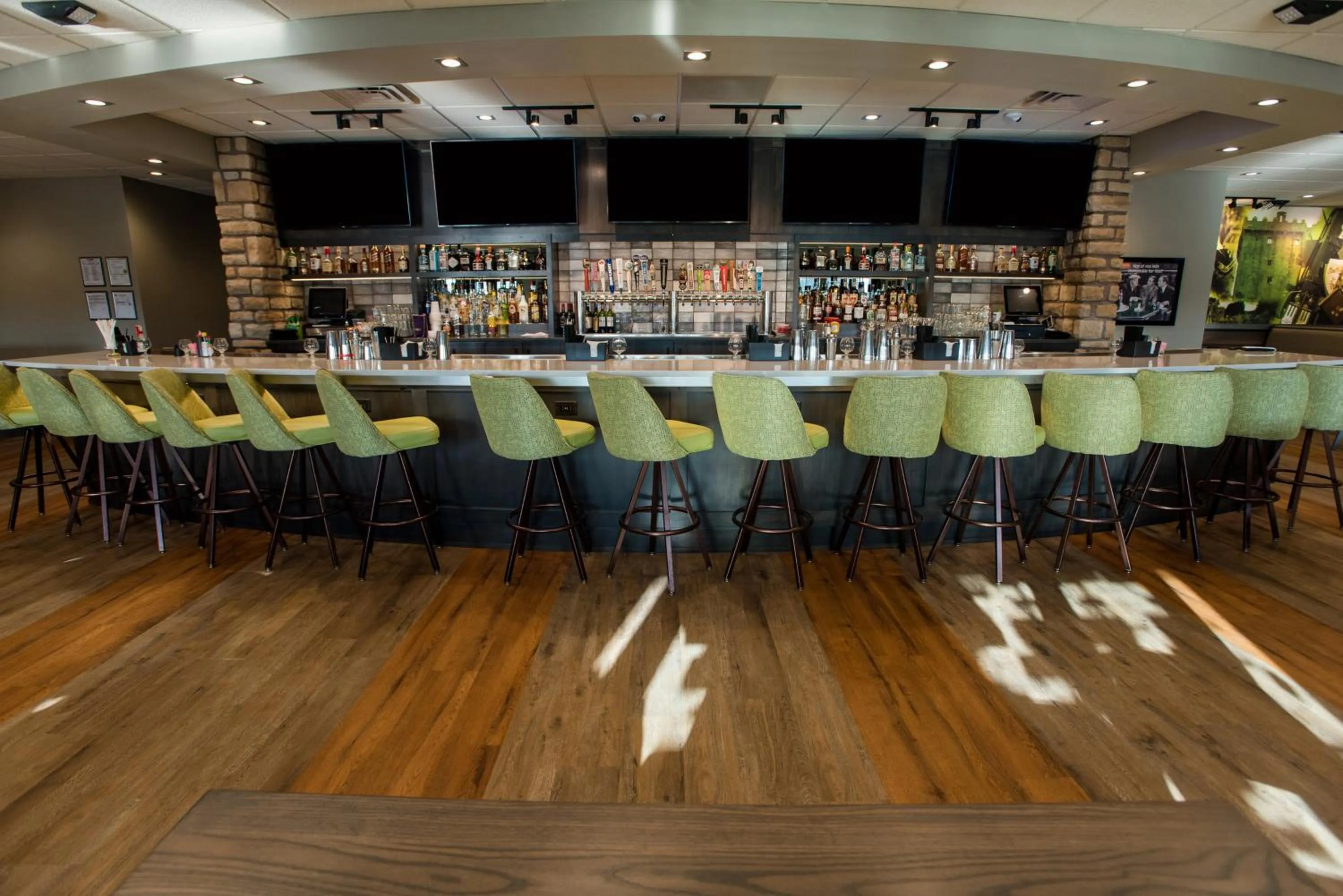 Restaurant/places to eat in Holiday Inn Hotel & Suites Des Moines-Northwest by IHG