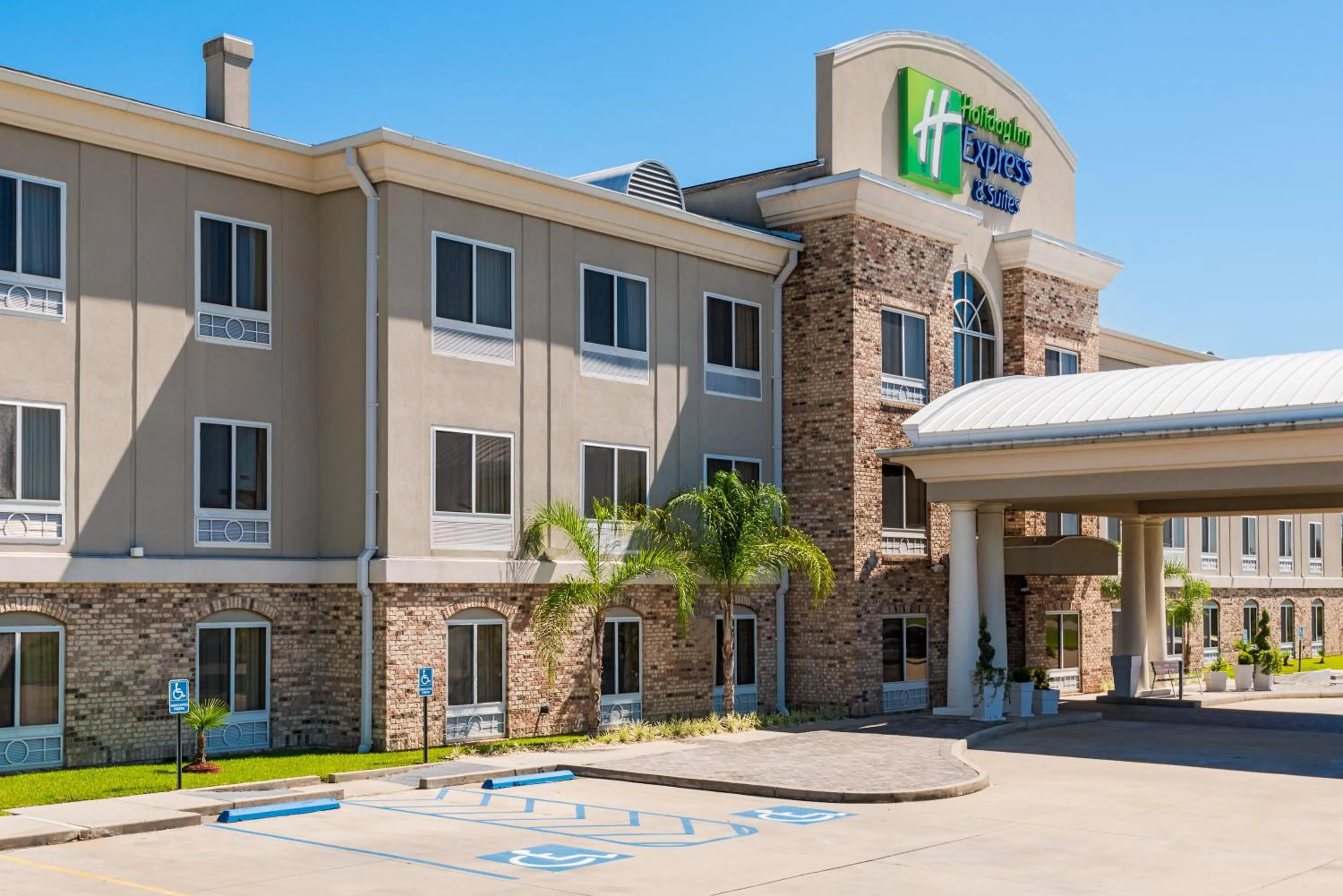 Property building in Holiday Inn Express Hotel & Suites New Iberia - Avery Island by IHG