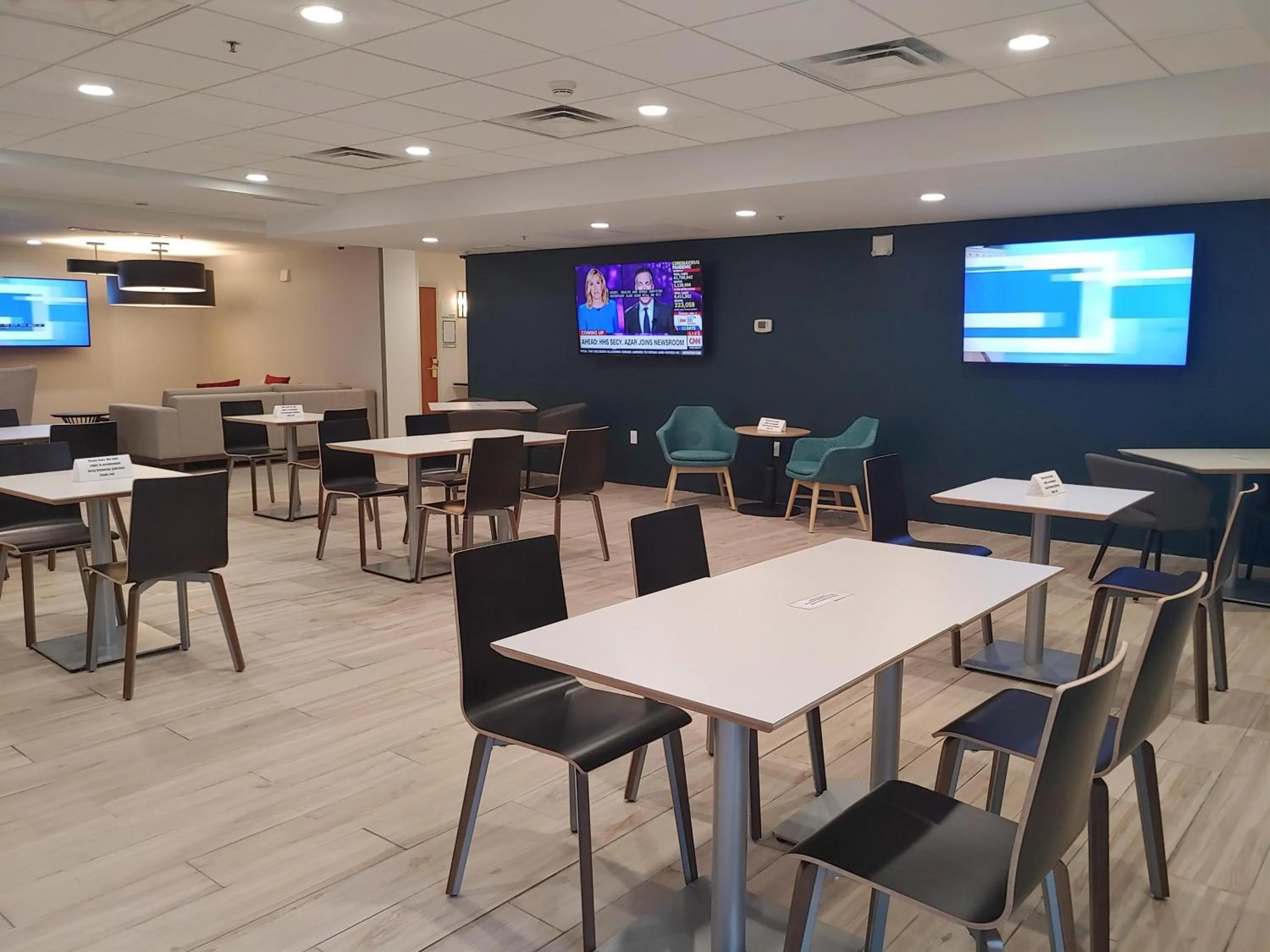 Restaurant/places to eat in Holiday Inn Hotel & Suites Ann Arbor University of Michigan Area by IHG