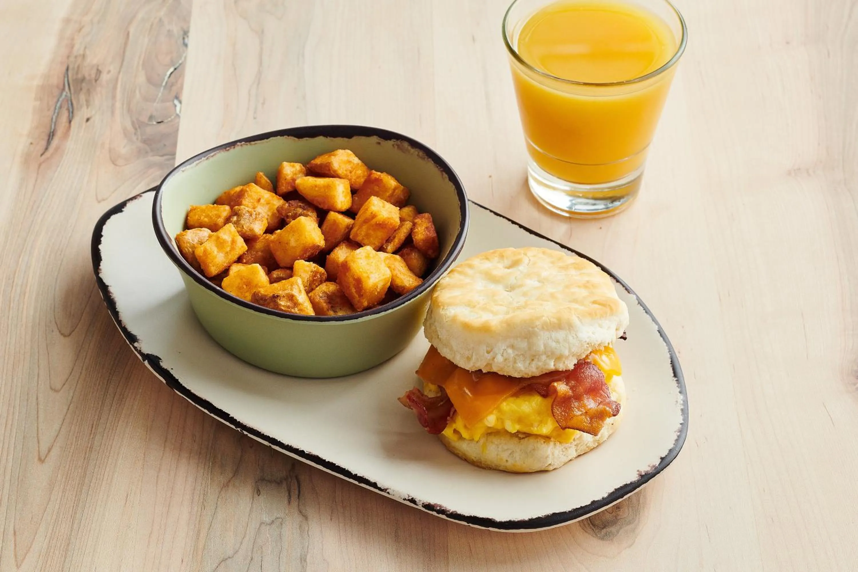 Restaurant/places to eat in Holiday Inn Hotel & Suites Ann Arbor University of Michigan Area by IHG