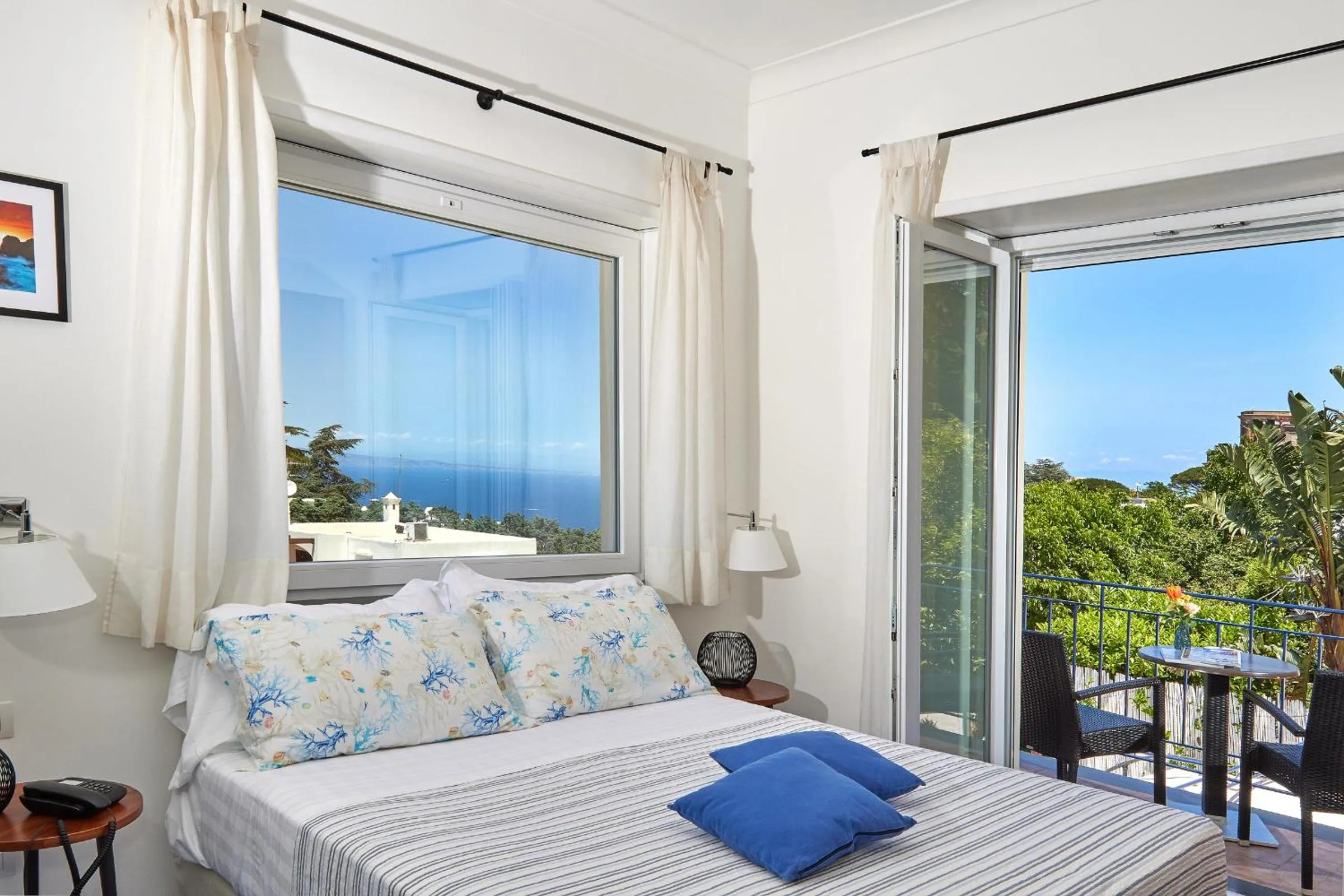 Bed in Hotel Victoria Place