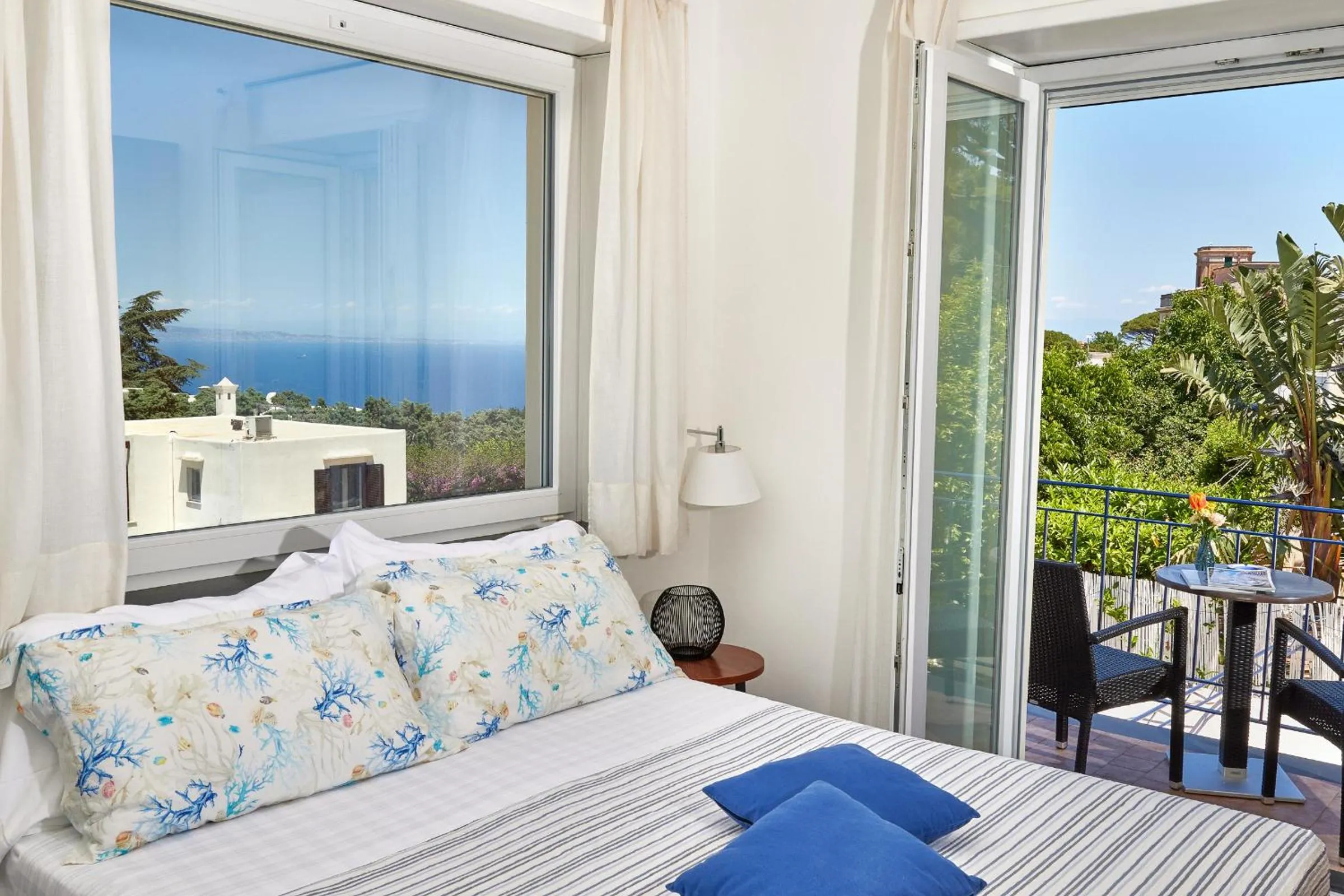 Bed in Hotel Victoria Place