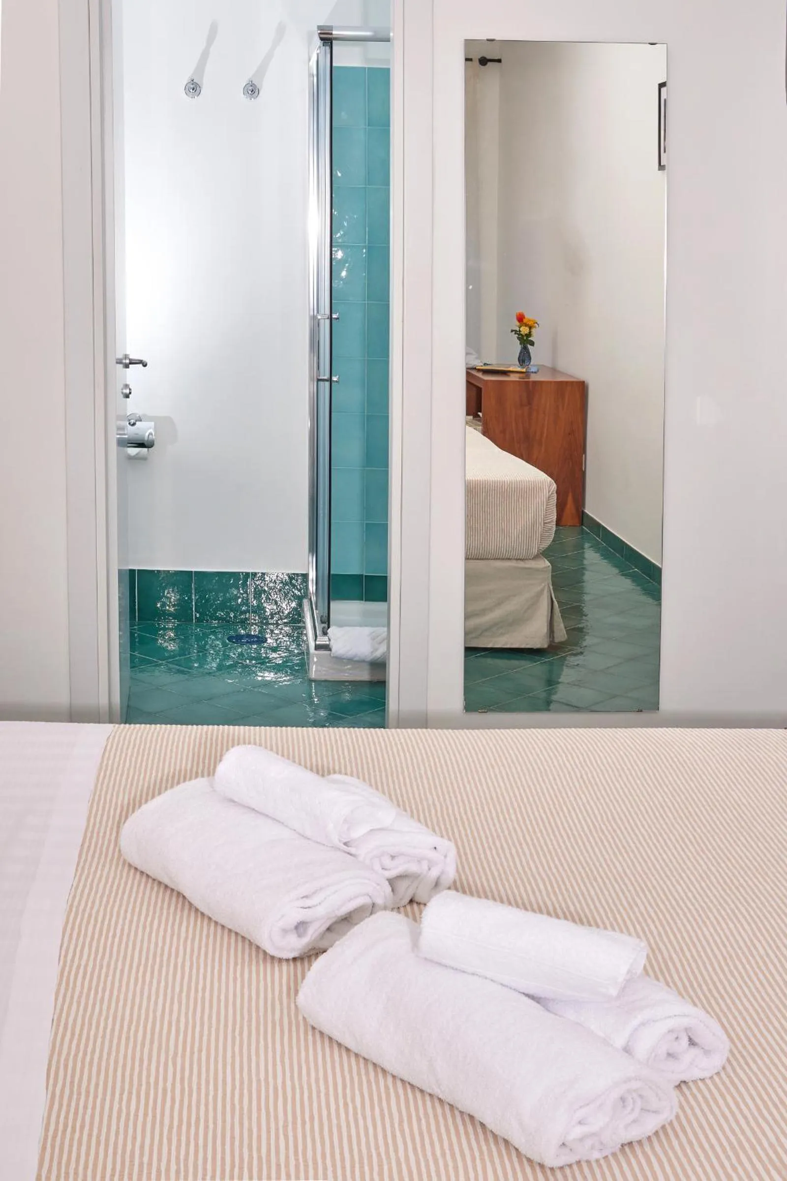 Bed in Hotel Victoria Place