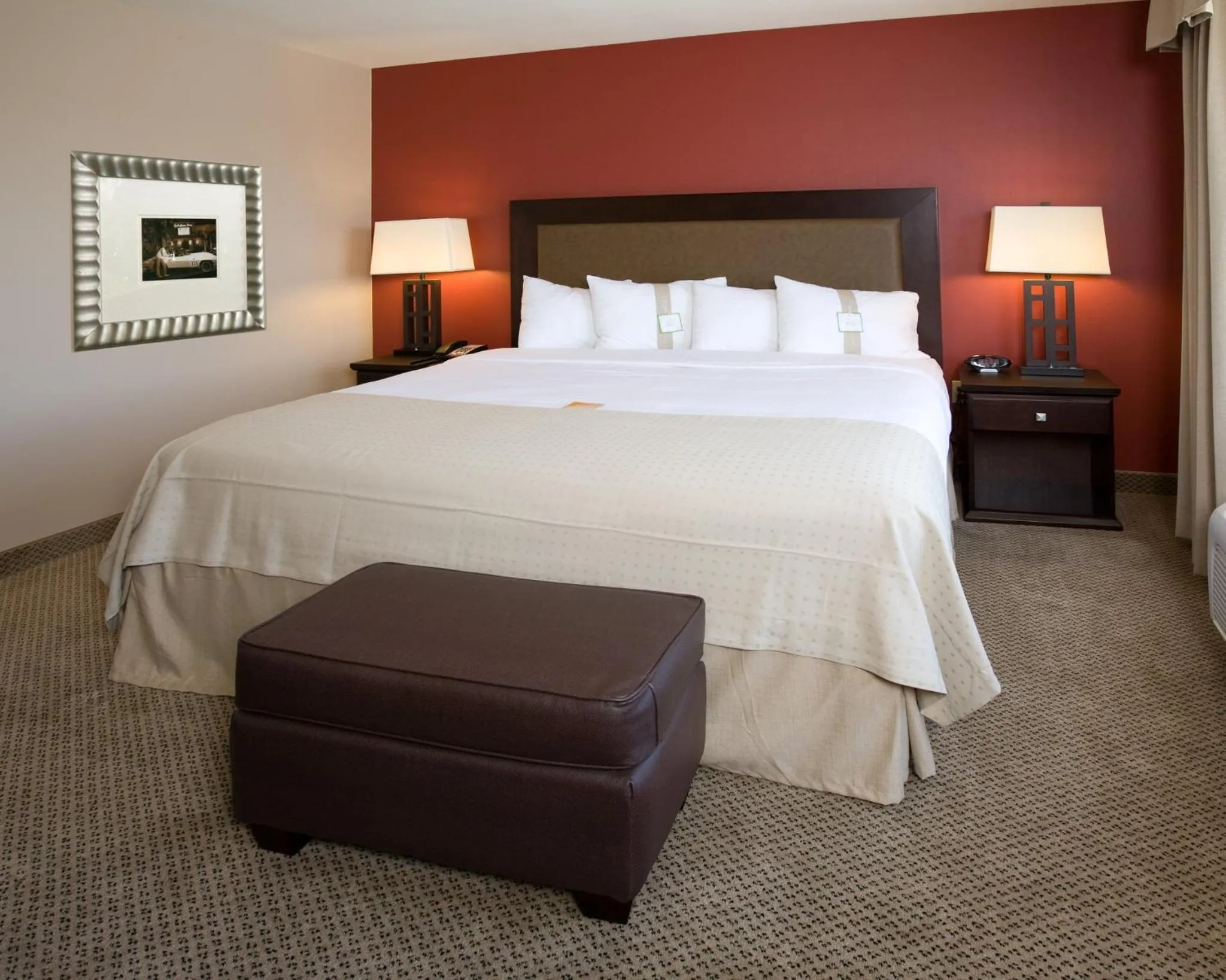 Photo of the whole room, Bed in Holiday Inn & Suites Bakersfield by IHG