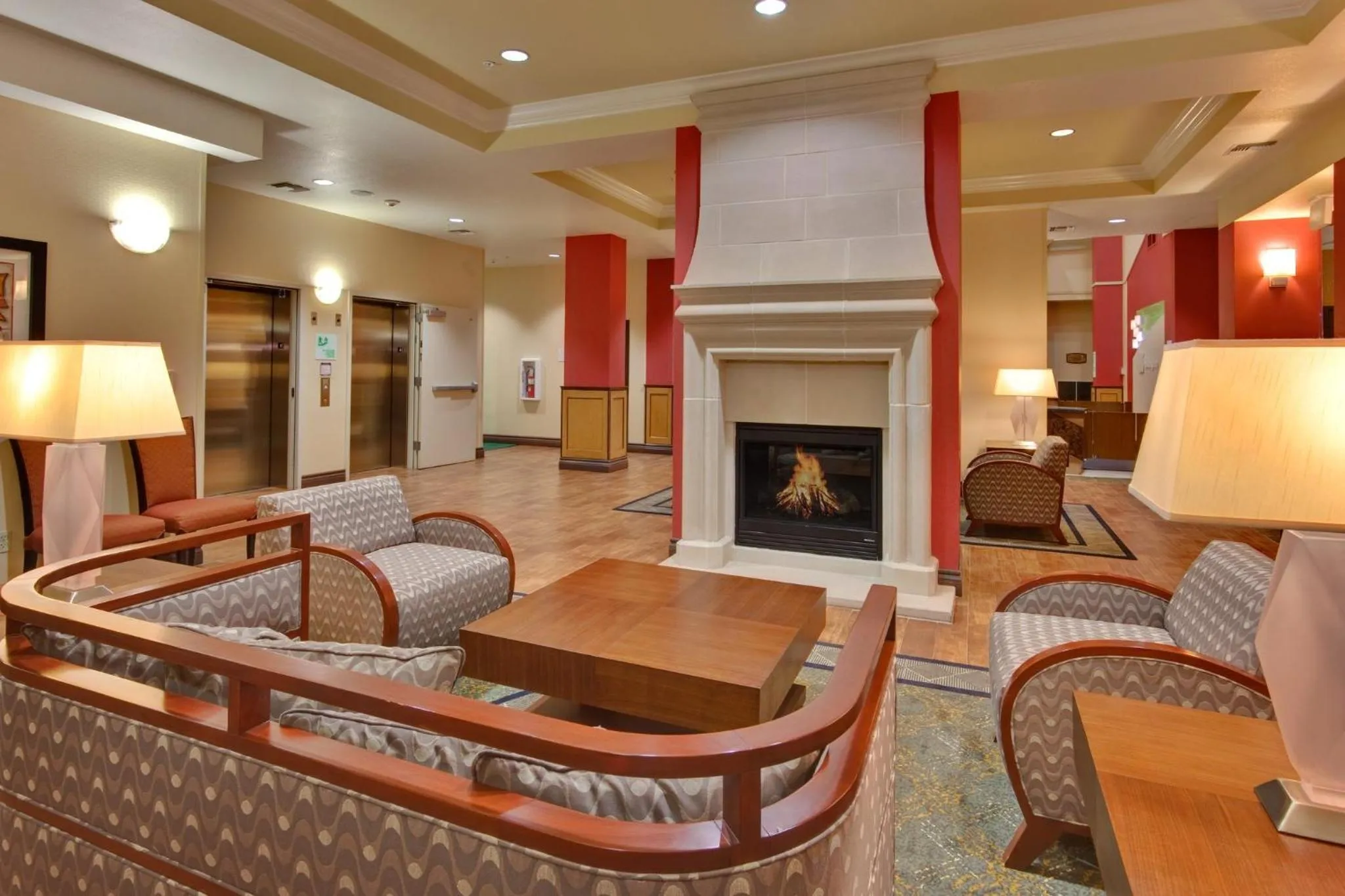 Property building in Holiday Inn & Suites Bakersfield by IHG